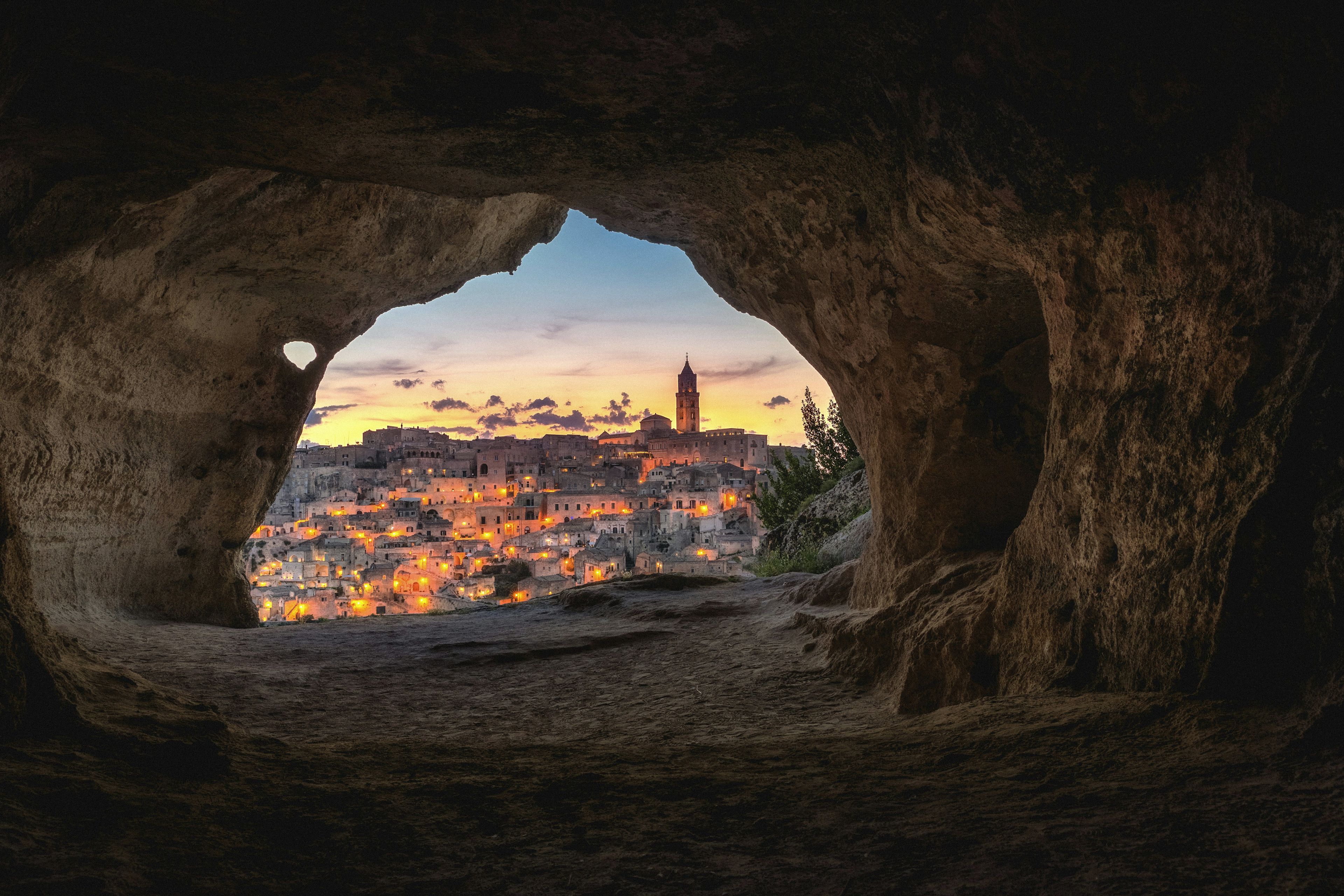 Discover Destination Dupes in Greece and Italy with Kensington 
