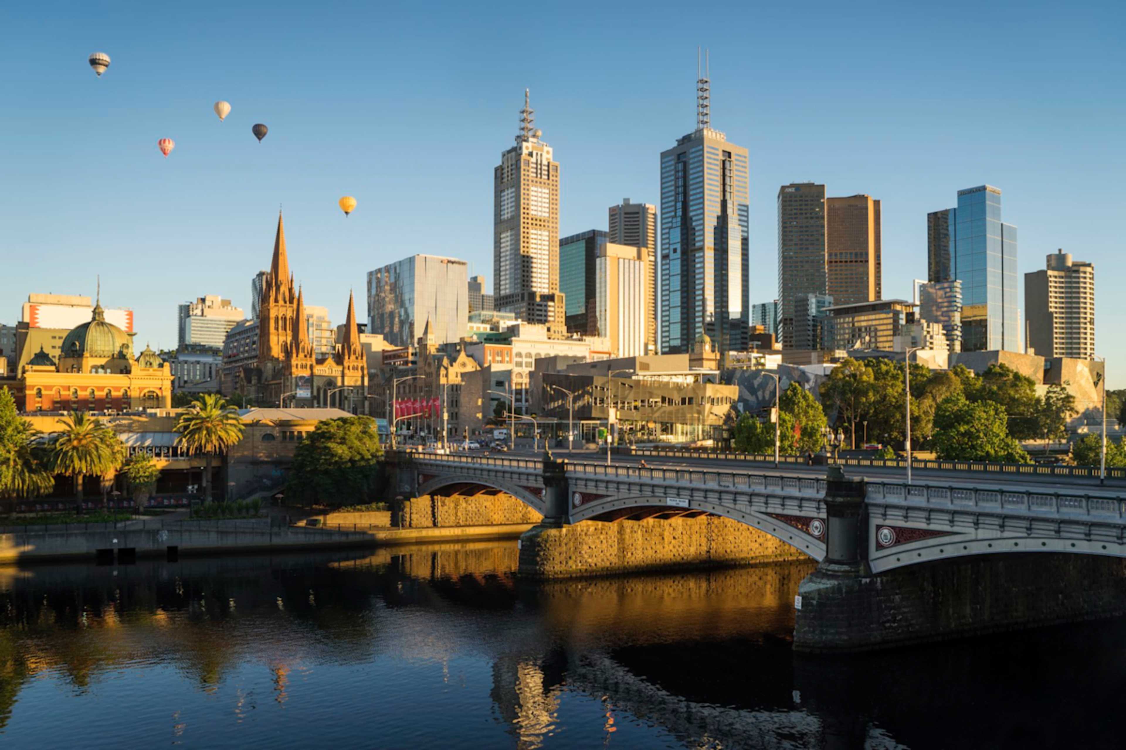 Australia's Urban Icons & New Zealand Fjord Cruise photo 3