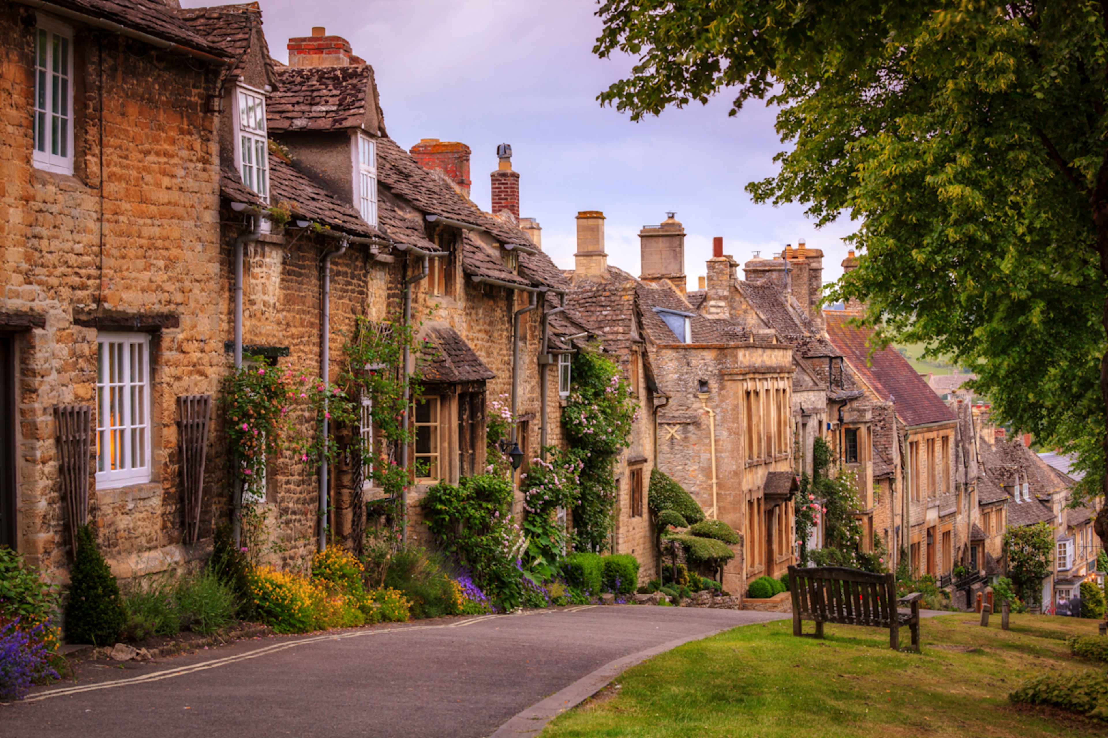 England In-Depth: Historic Cities & Countryside Charm photo 3