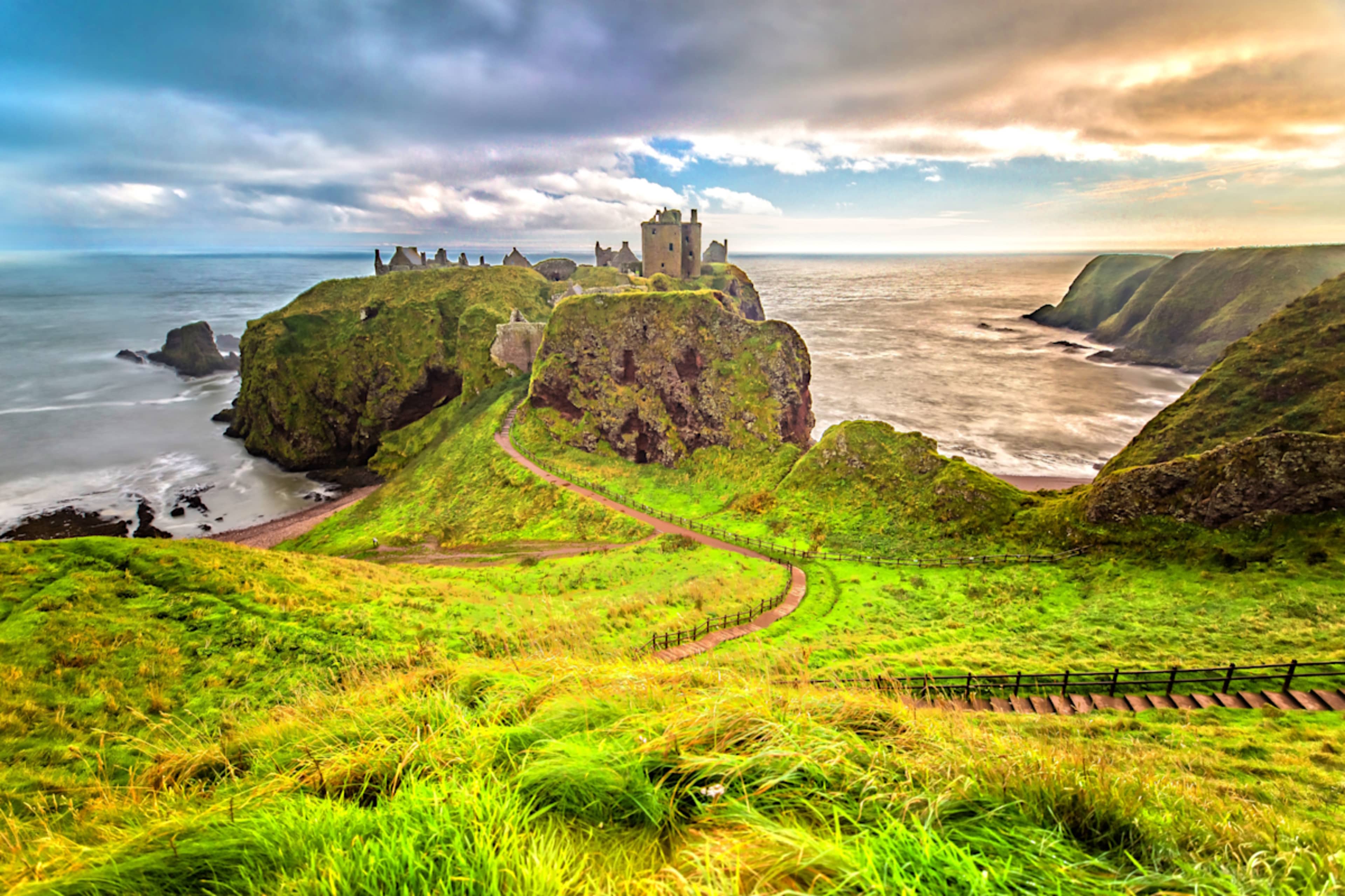 Highlands, Castles & Scottish Legends photo 13