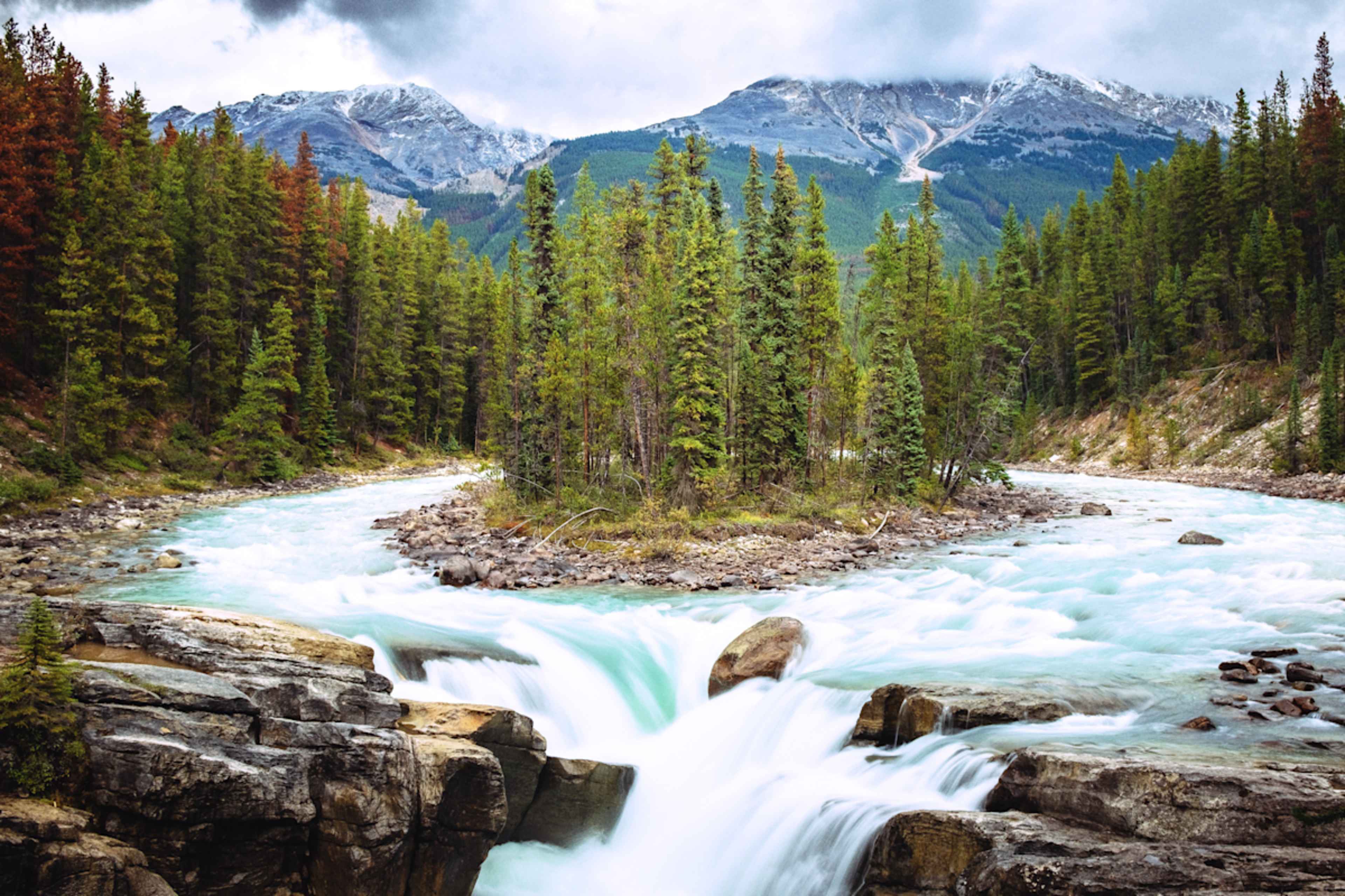 Rockies by Luxury Rail: Banff to Vancouver photo 6