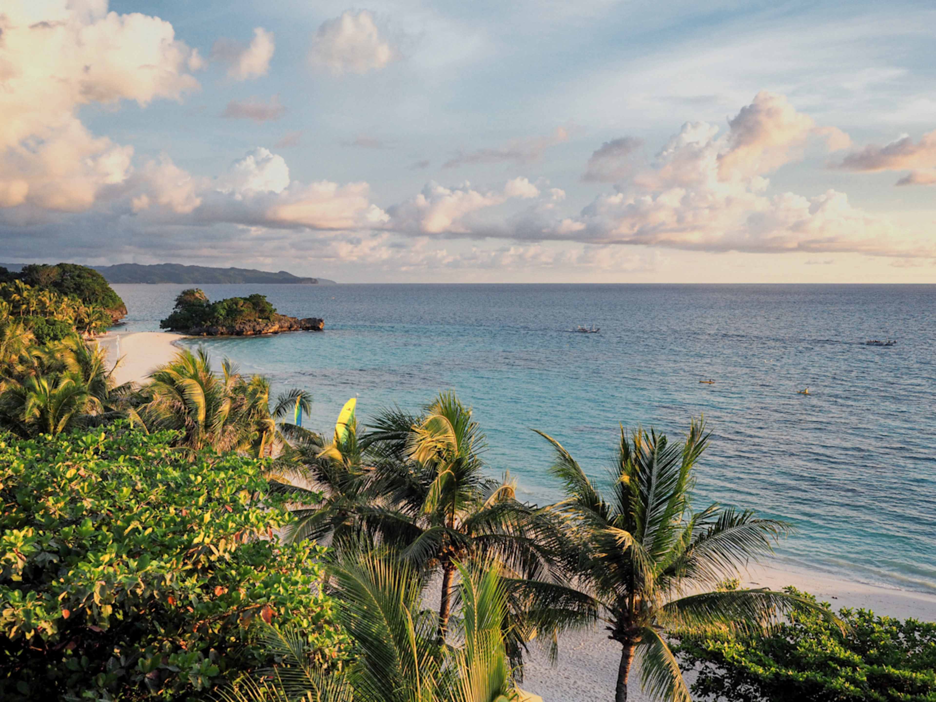 Philippines Island Hopping photo 1
