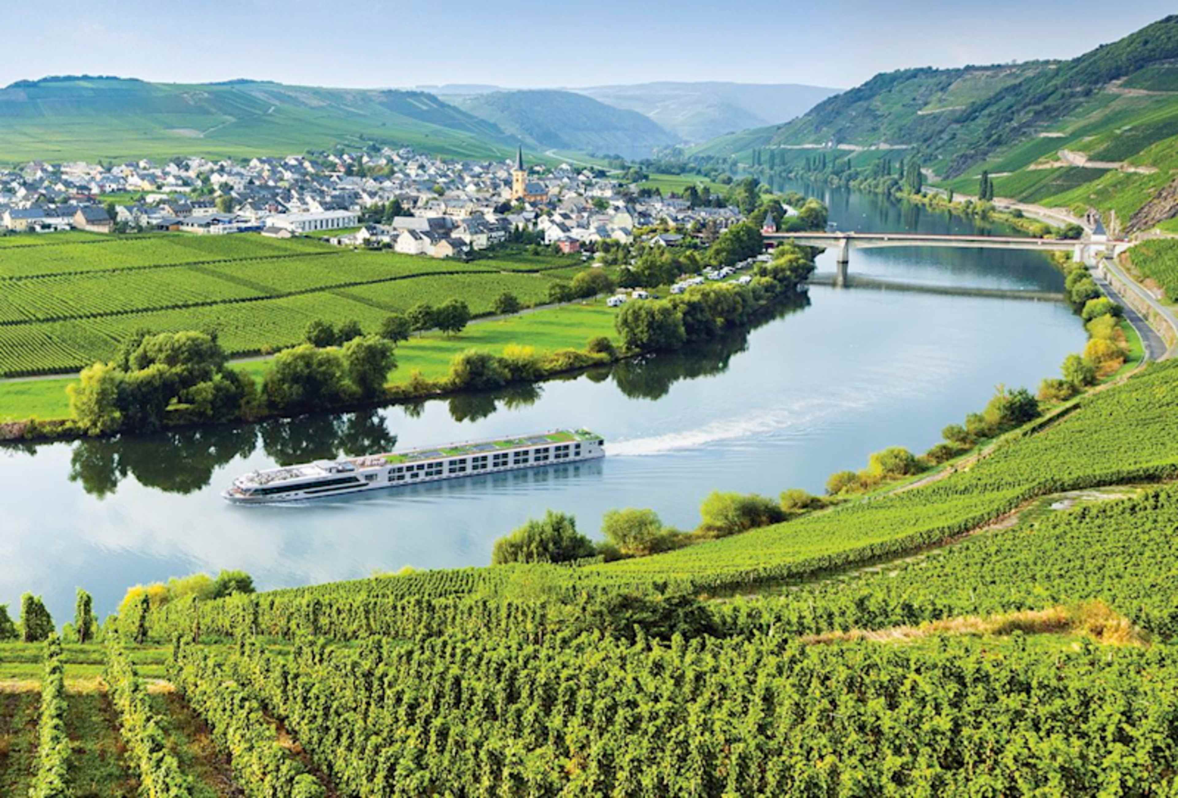 Belgium and Swiss Highlights, Tulips & Rhine Splendor photo 1