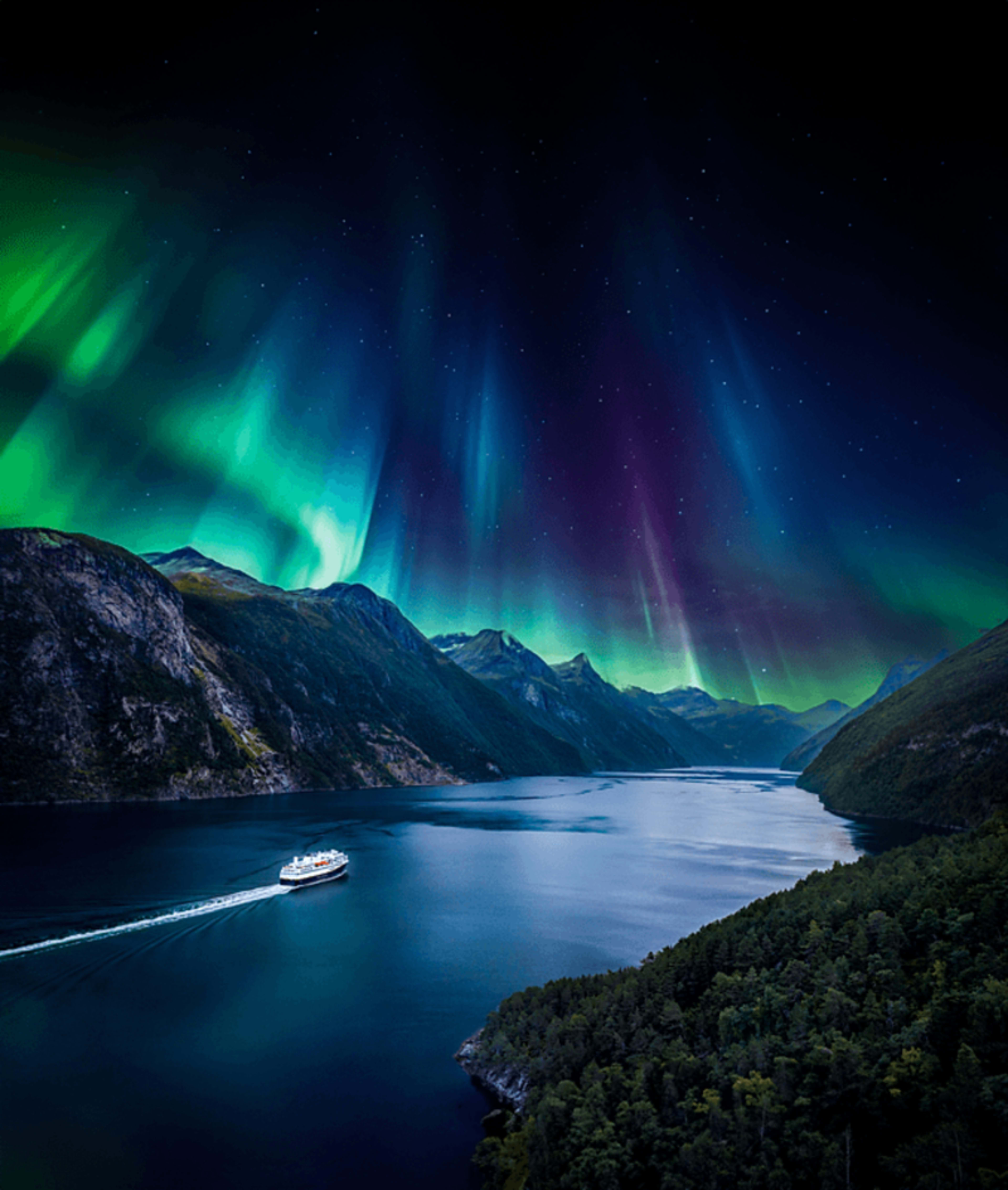 Northern Lights by Sea: From Bergen to the North Cape photo 2