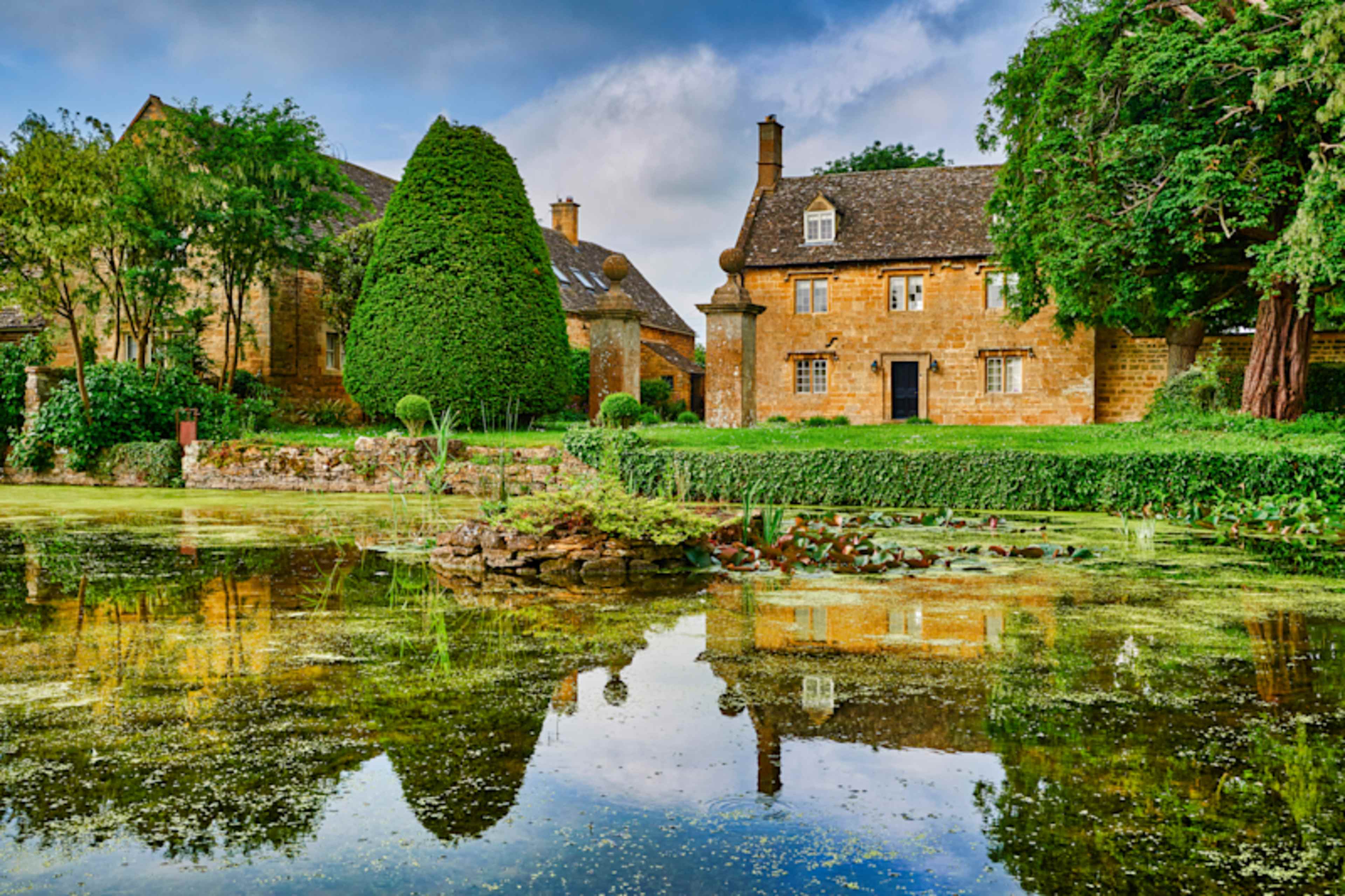 Heart of England: London, Bath & Stonehenge photo 2