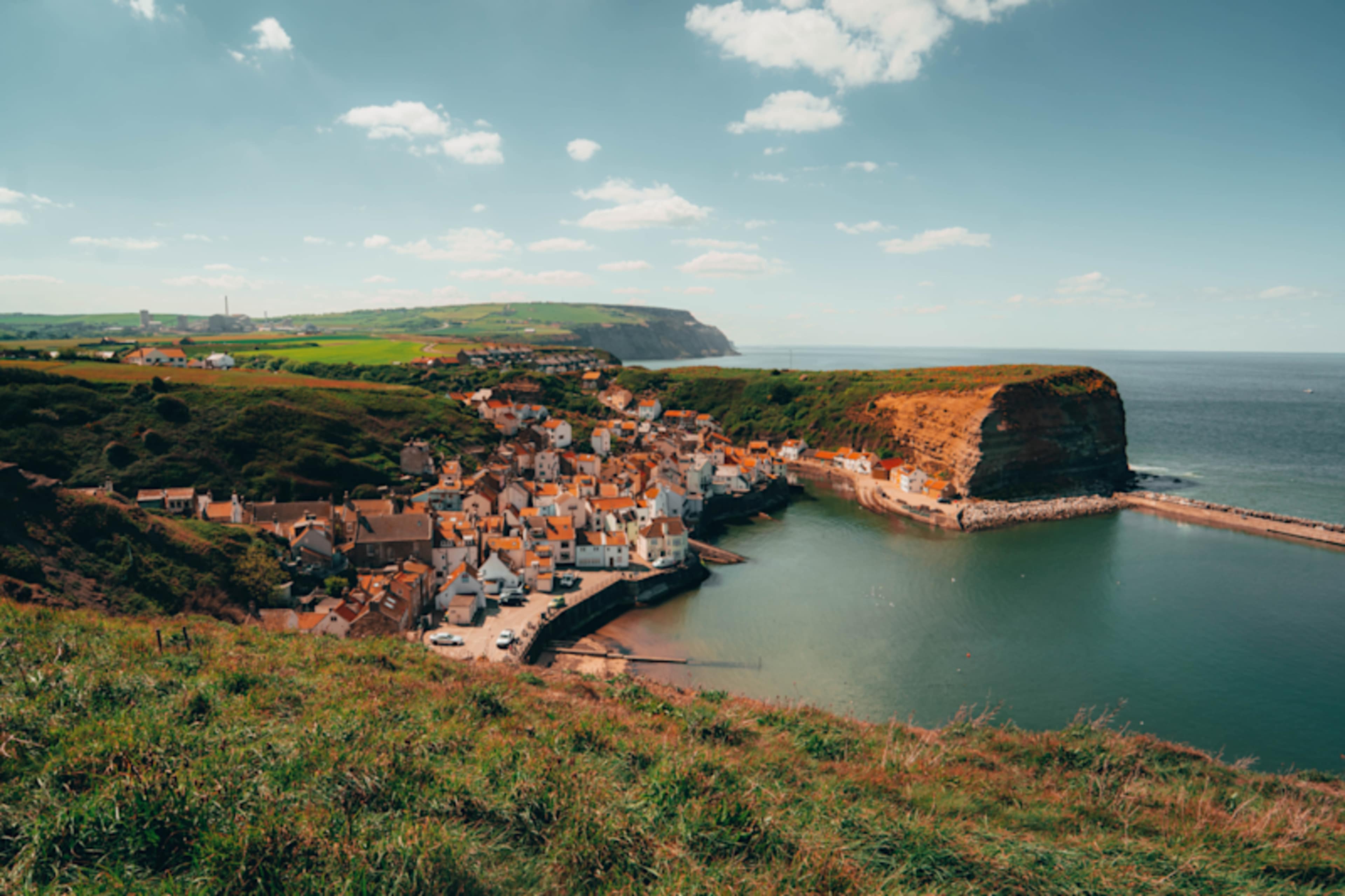 Iconic Britain: England to Scotland photo 3