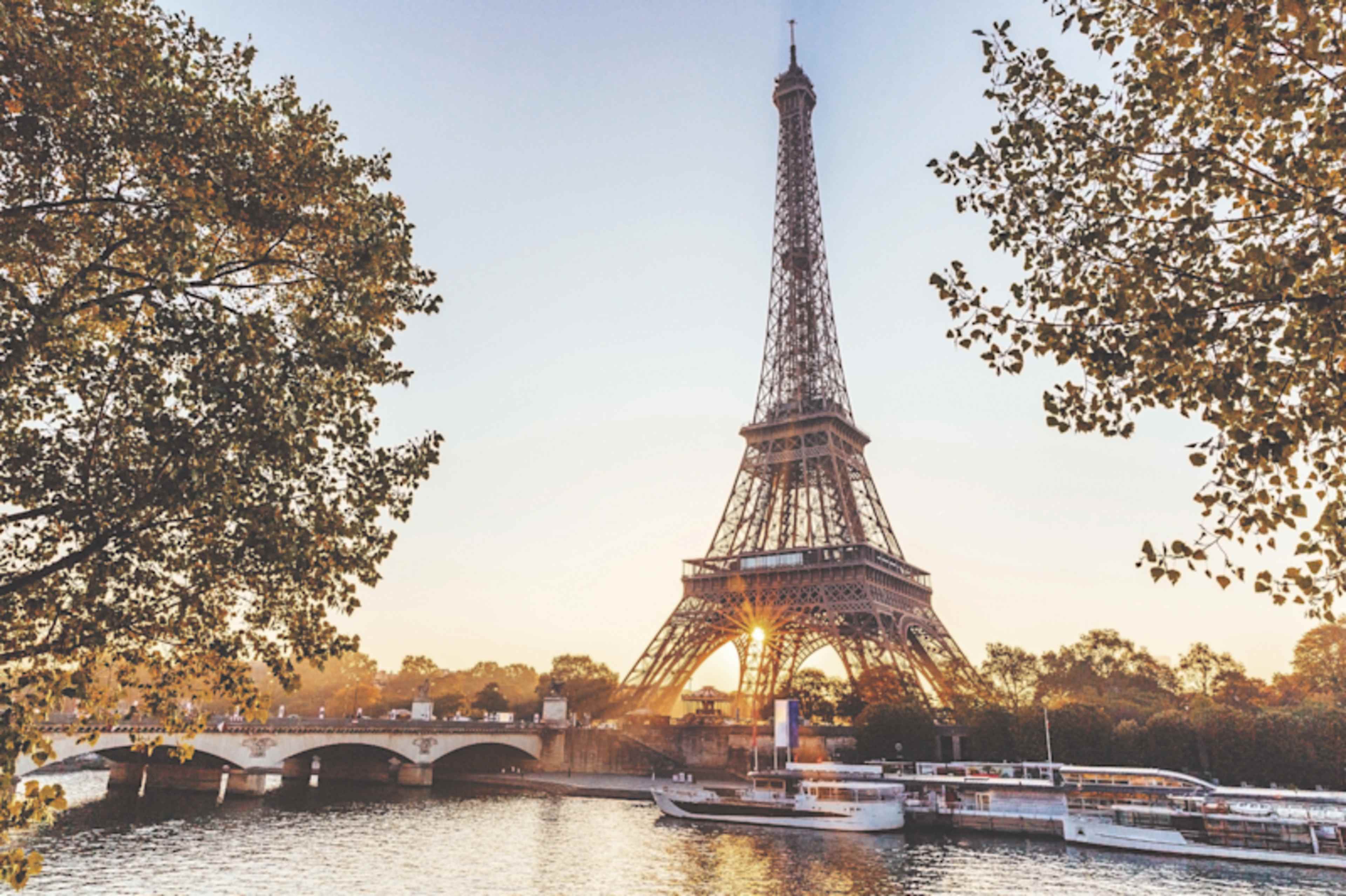 London, Paris & the Sensational Seine photo 1