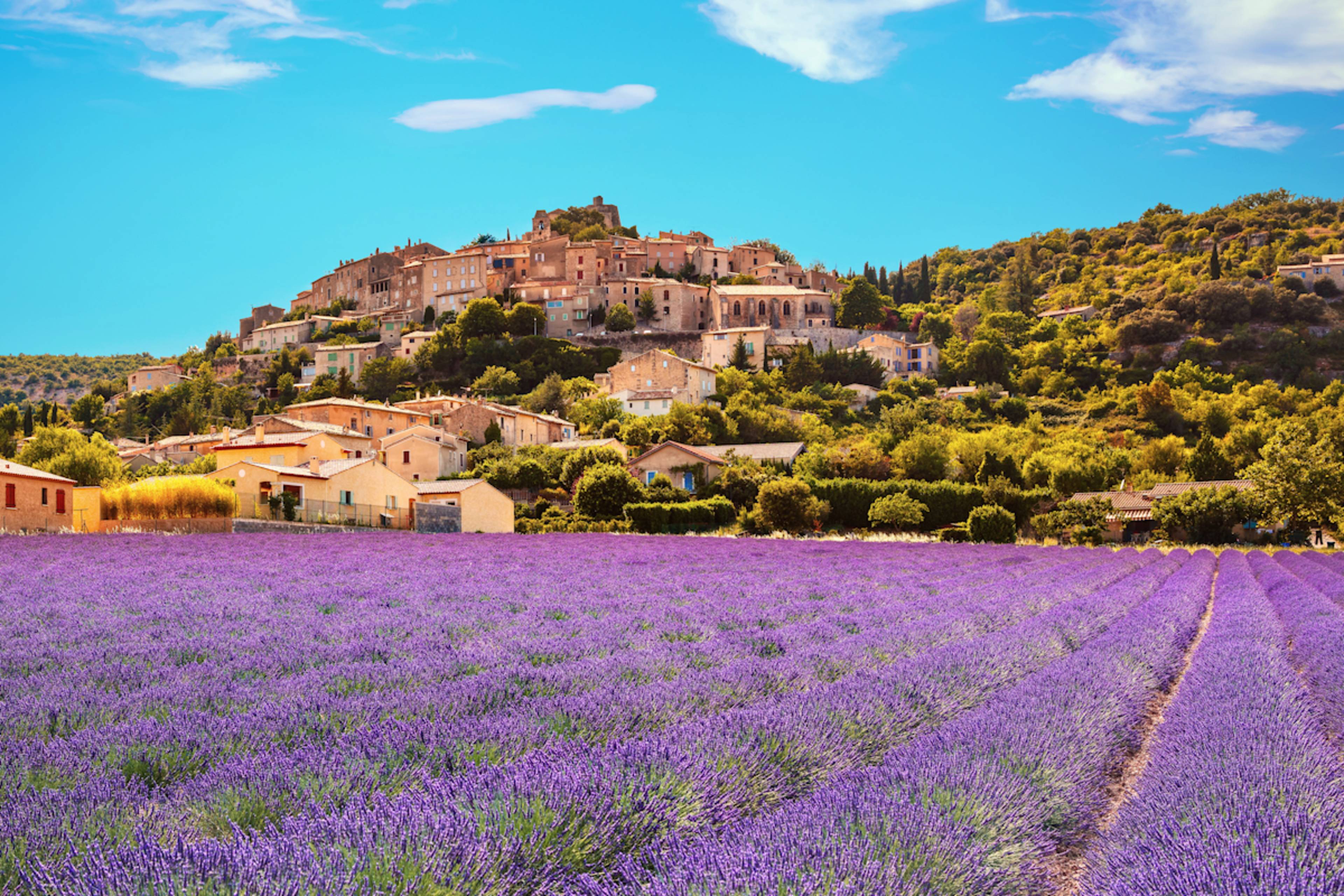 Kensington Reveals Summer Travel Inspiration as Travelers Book Closer to Departure