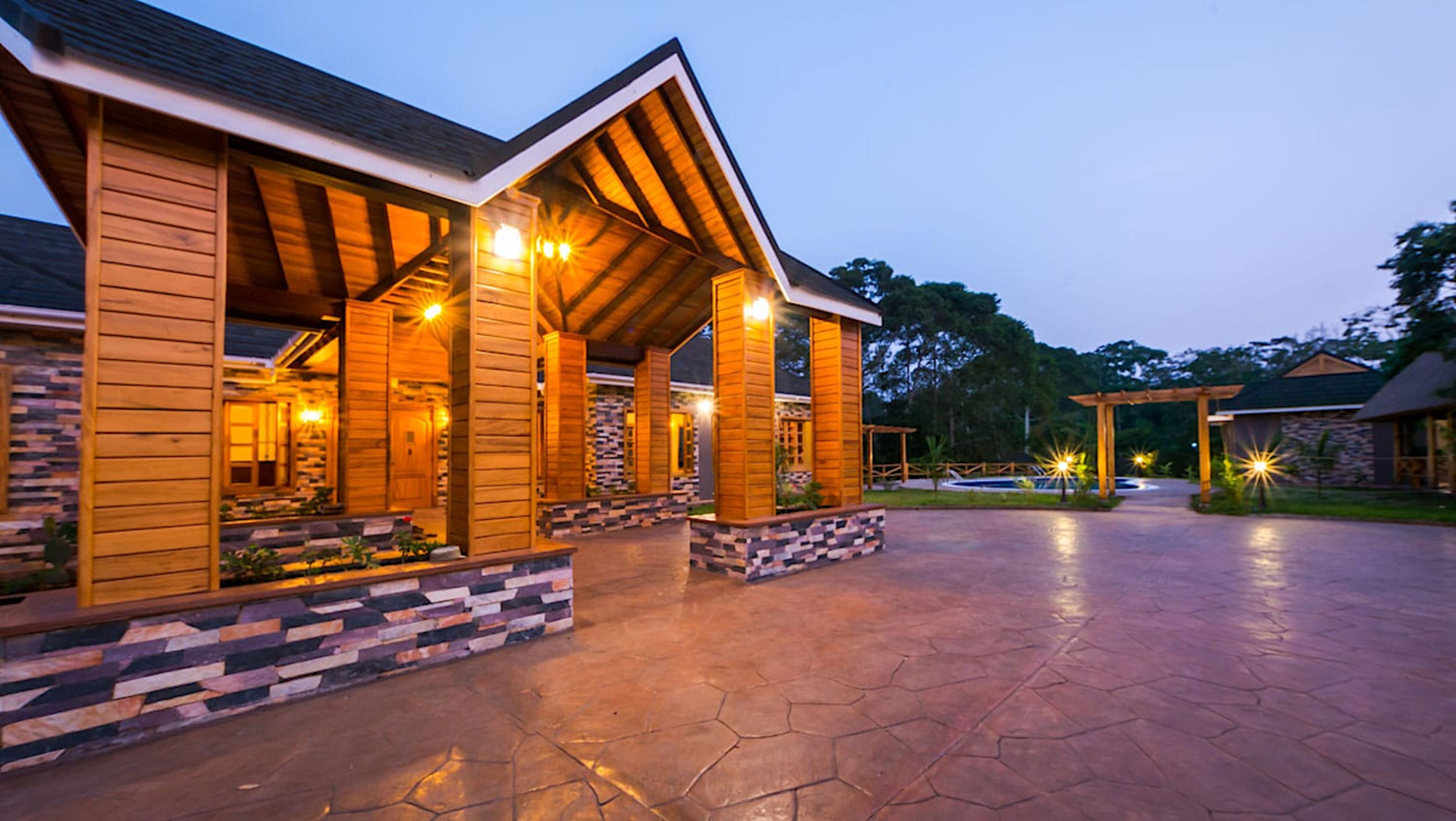 Chimpundu Lodge