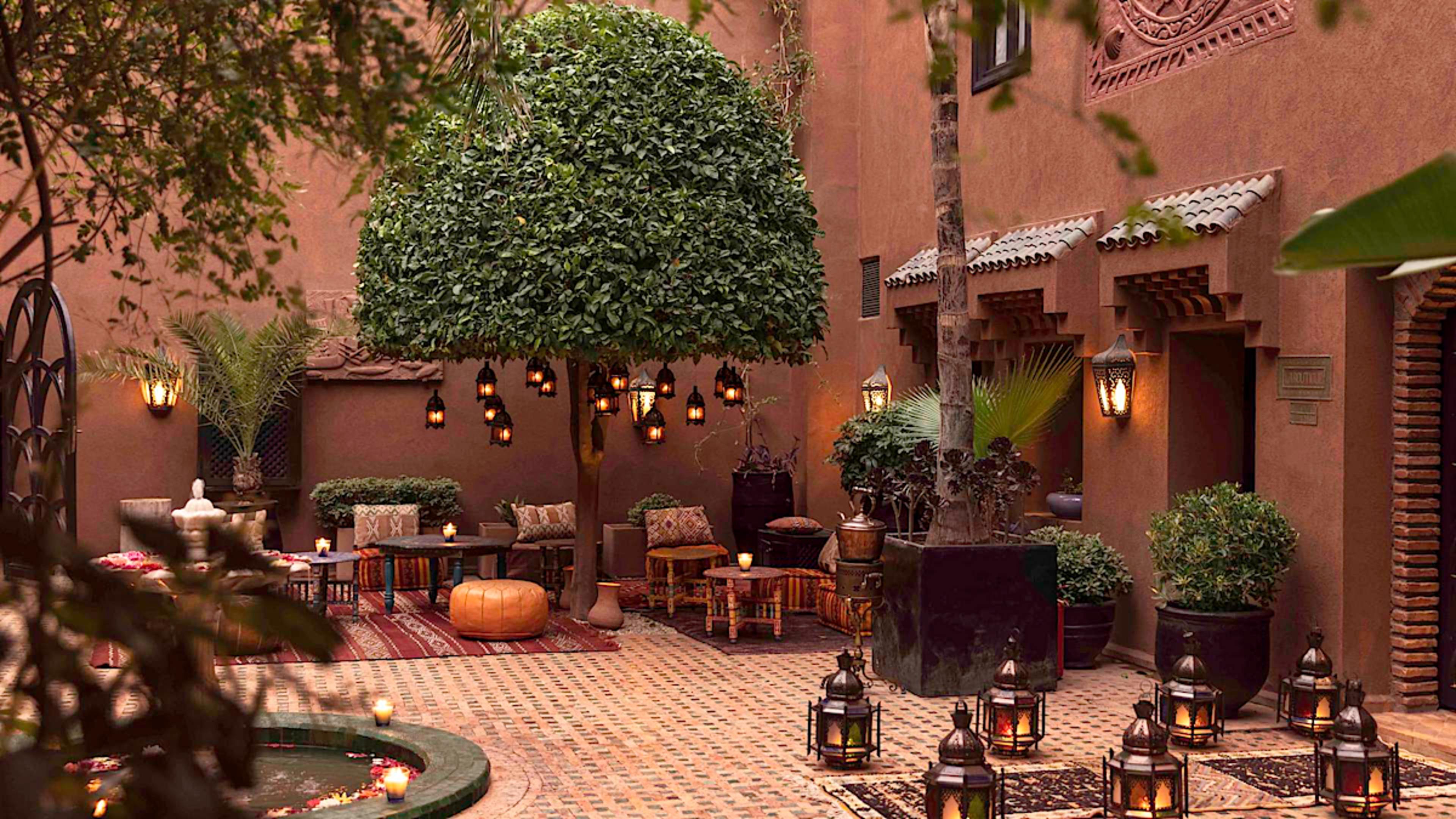 Courtyard Tea Lounge