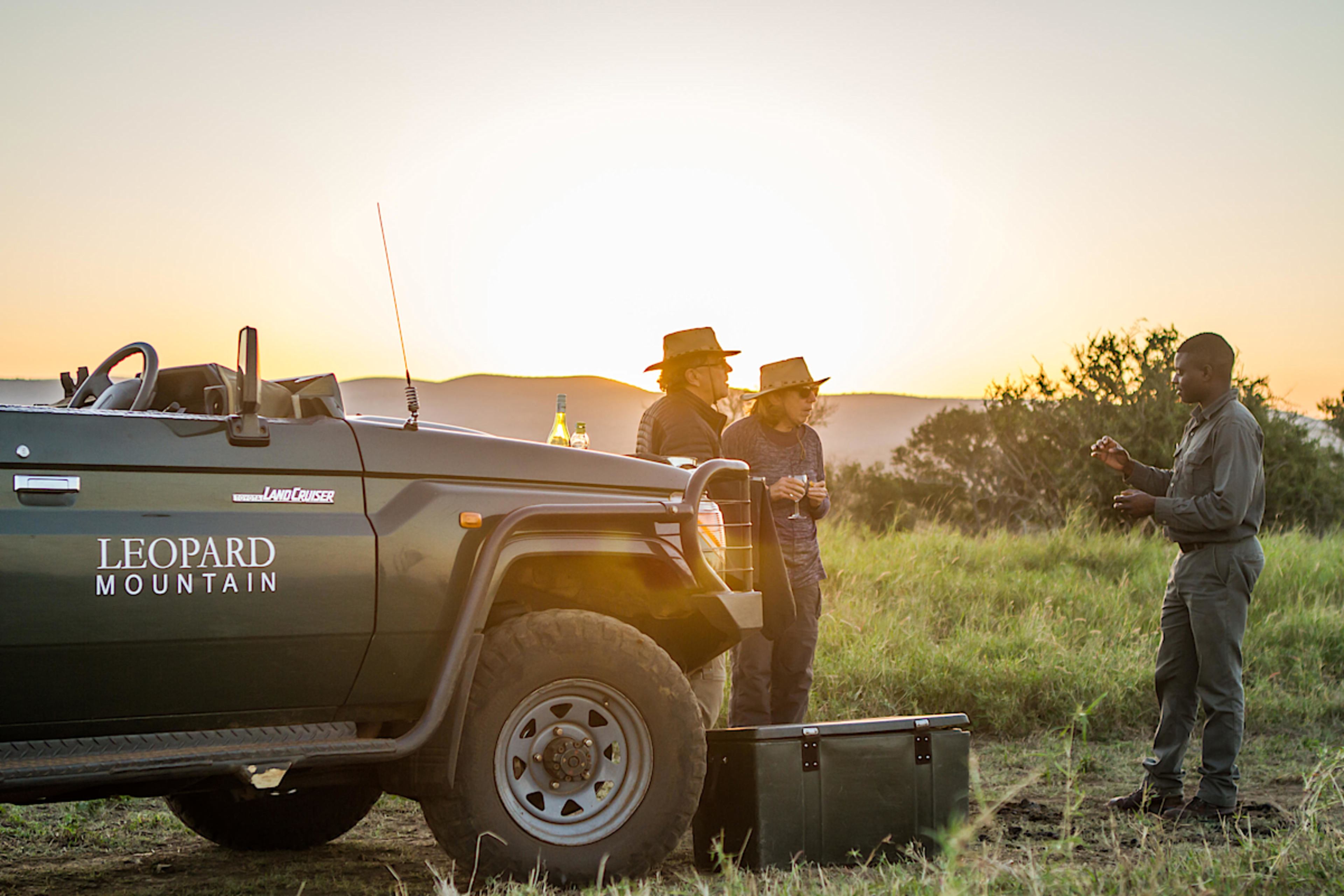 Sundowners, Leopard Mountain
