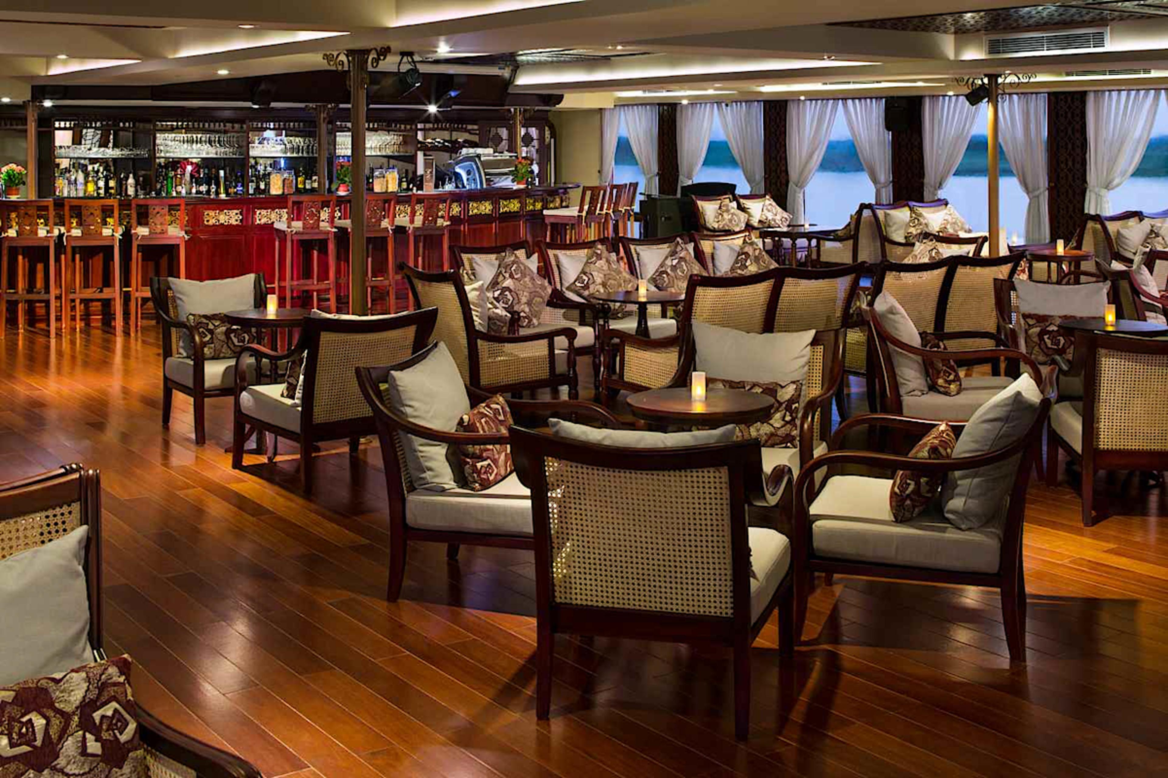 Lounge Bar