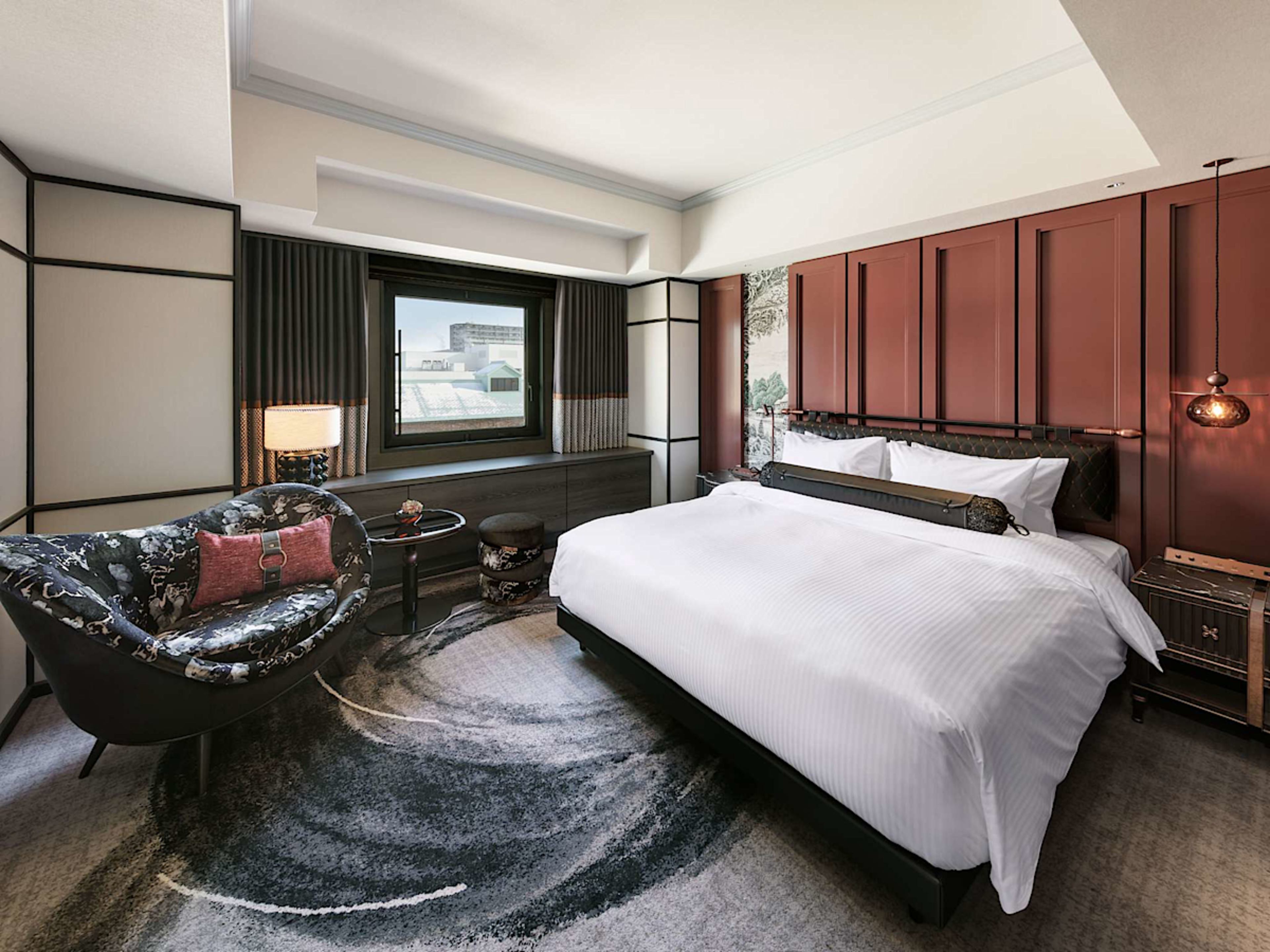Superior King Room