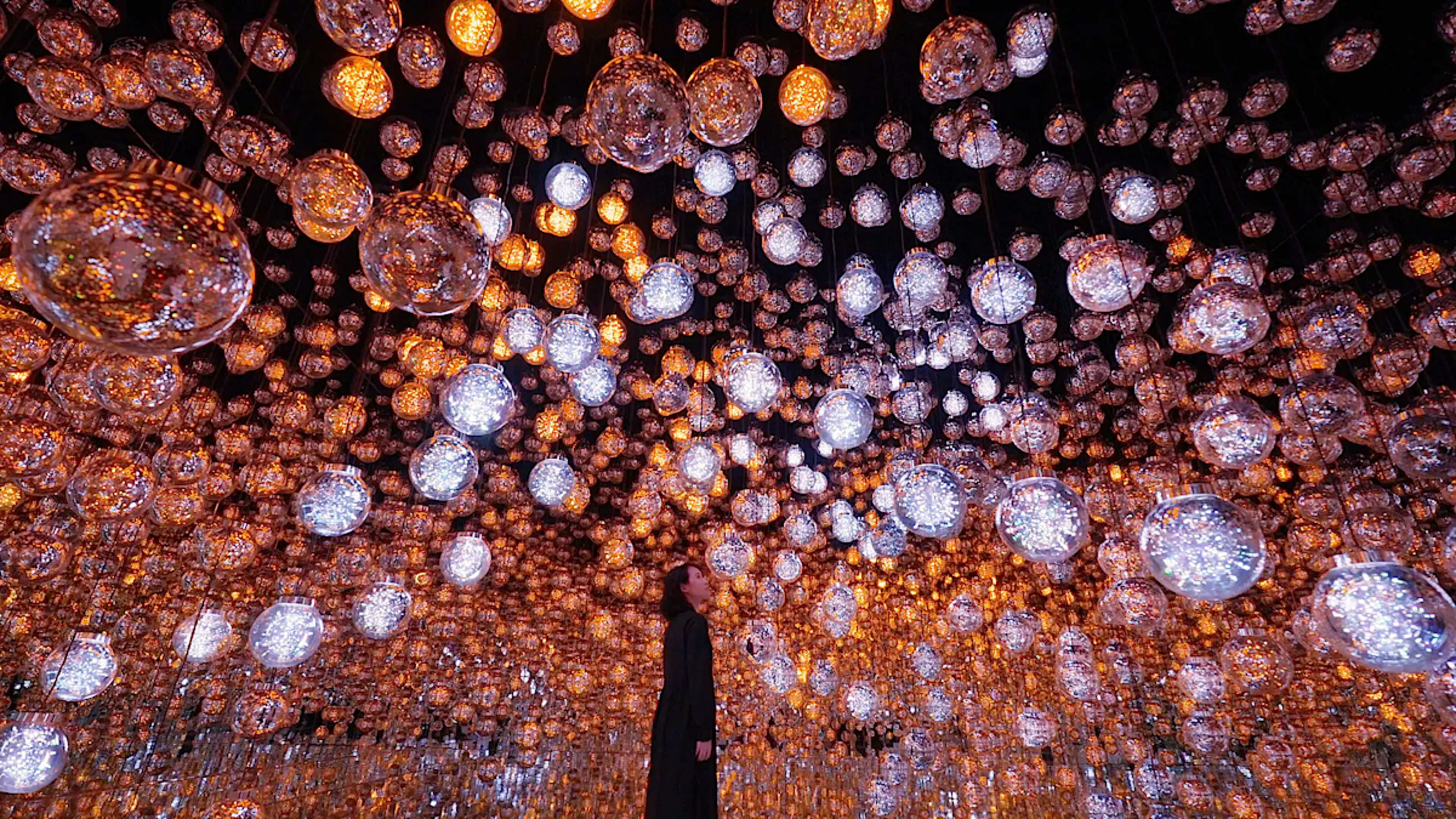TeamLab Immersive Art