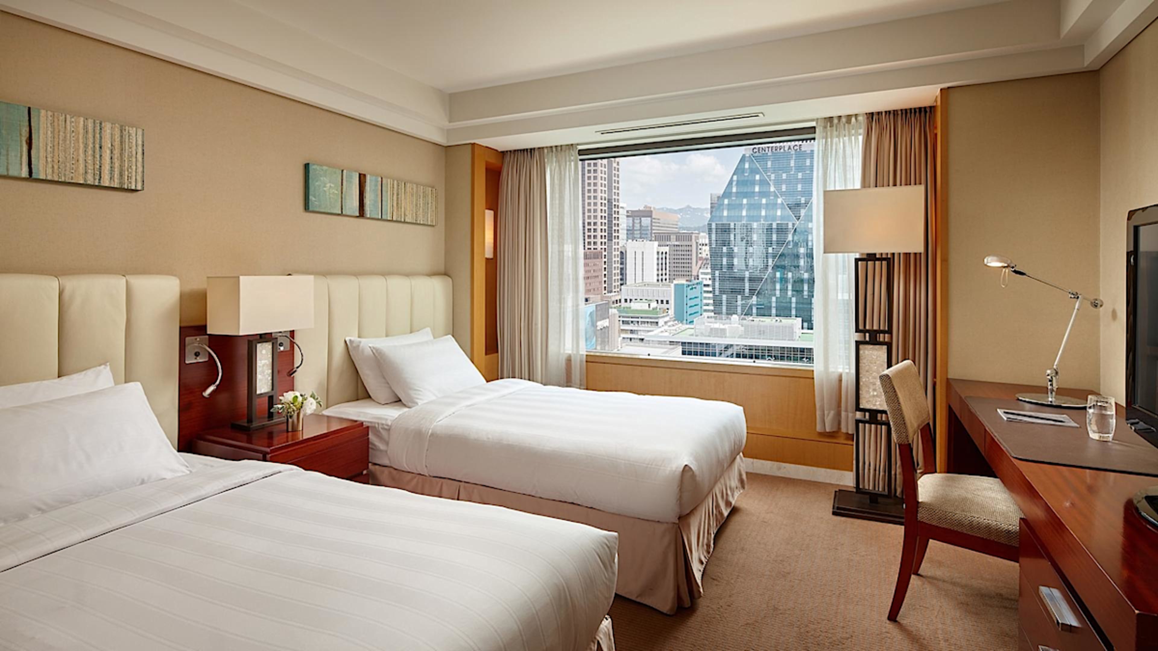 Main Tower Superior Twin Room
