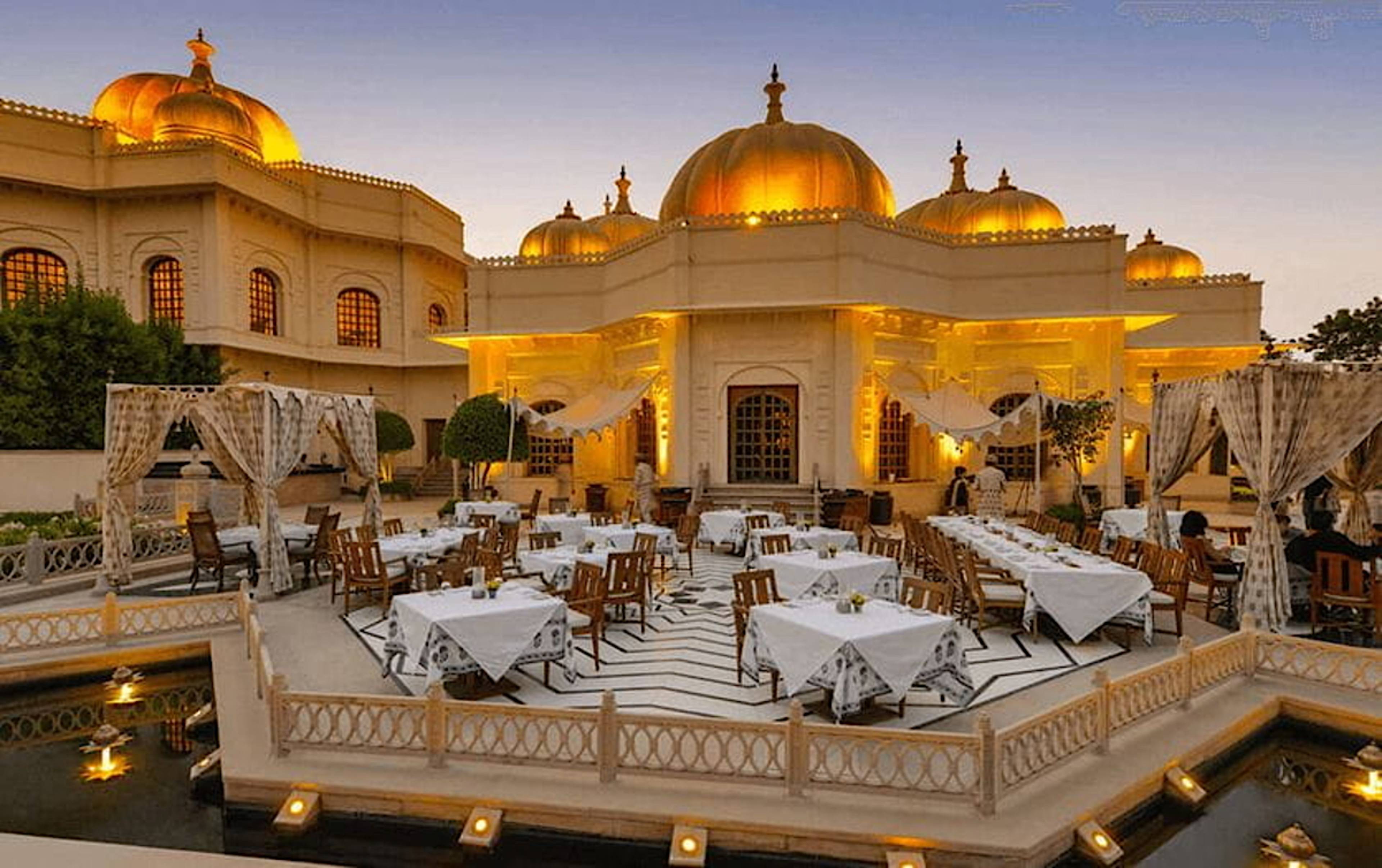 Alfresco Dining