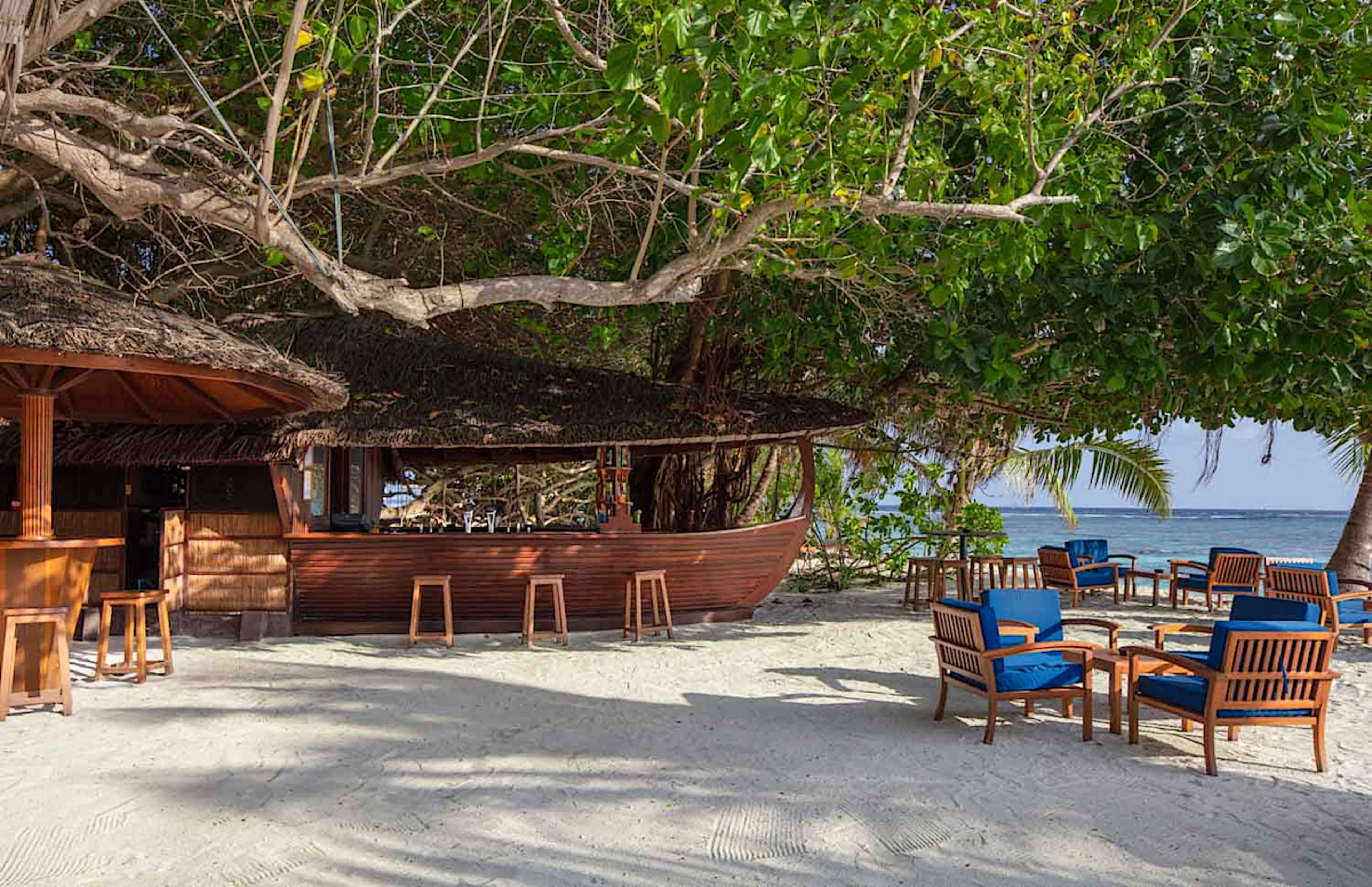 Lounge Bar