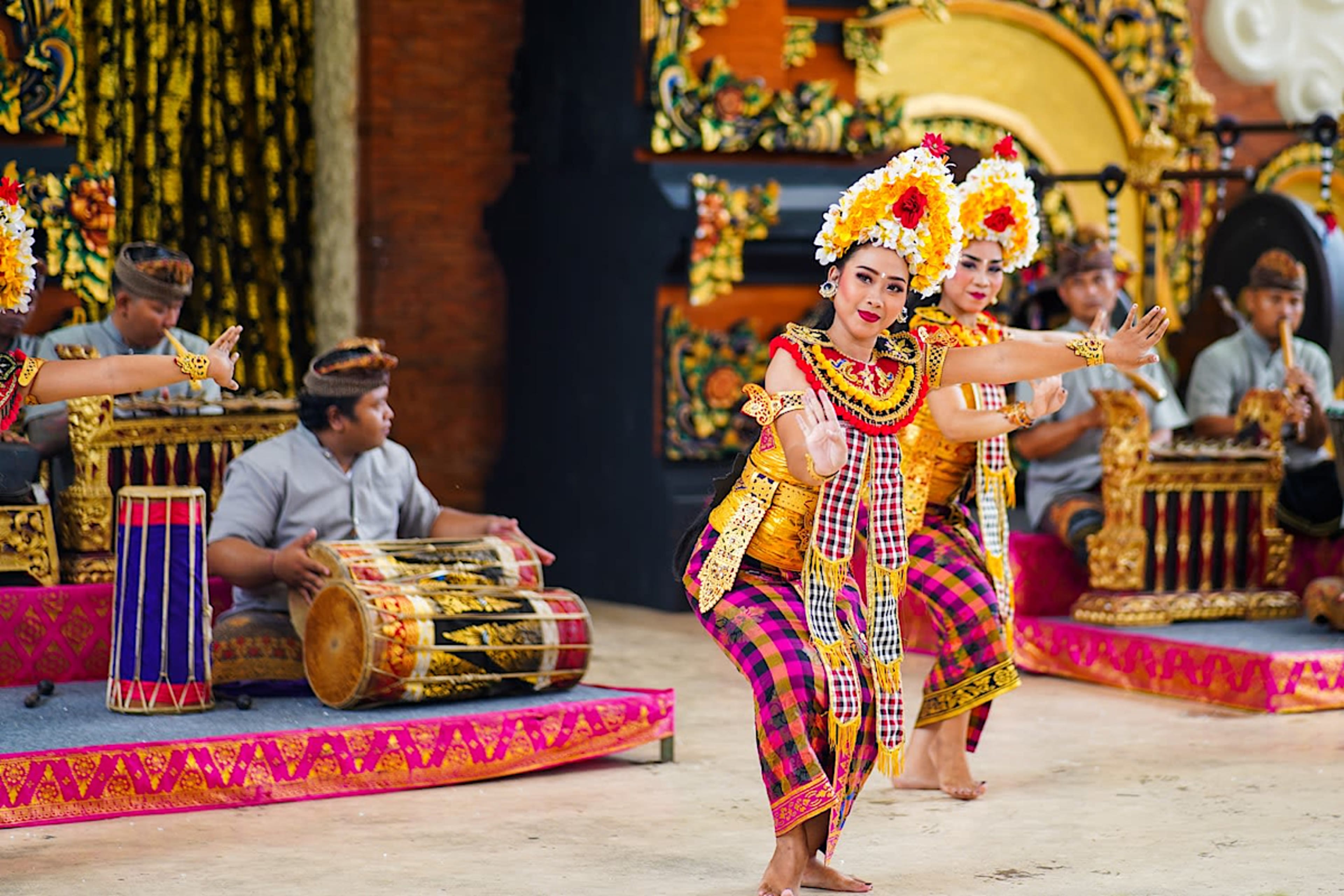 Balinese Performers