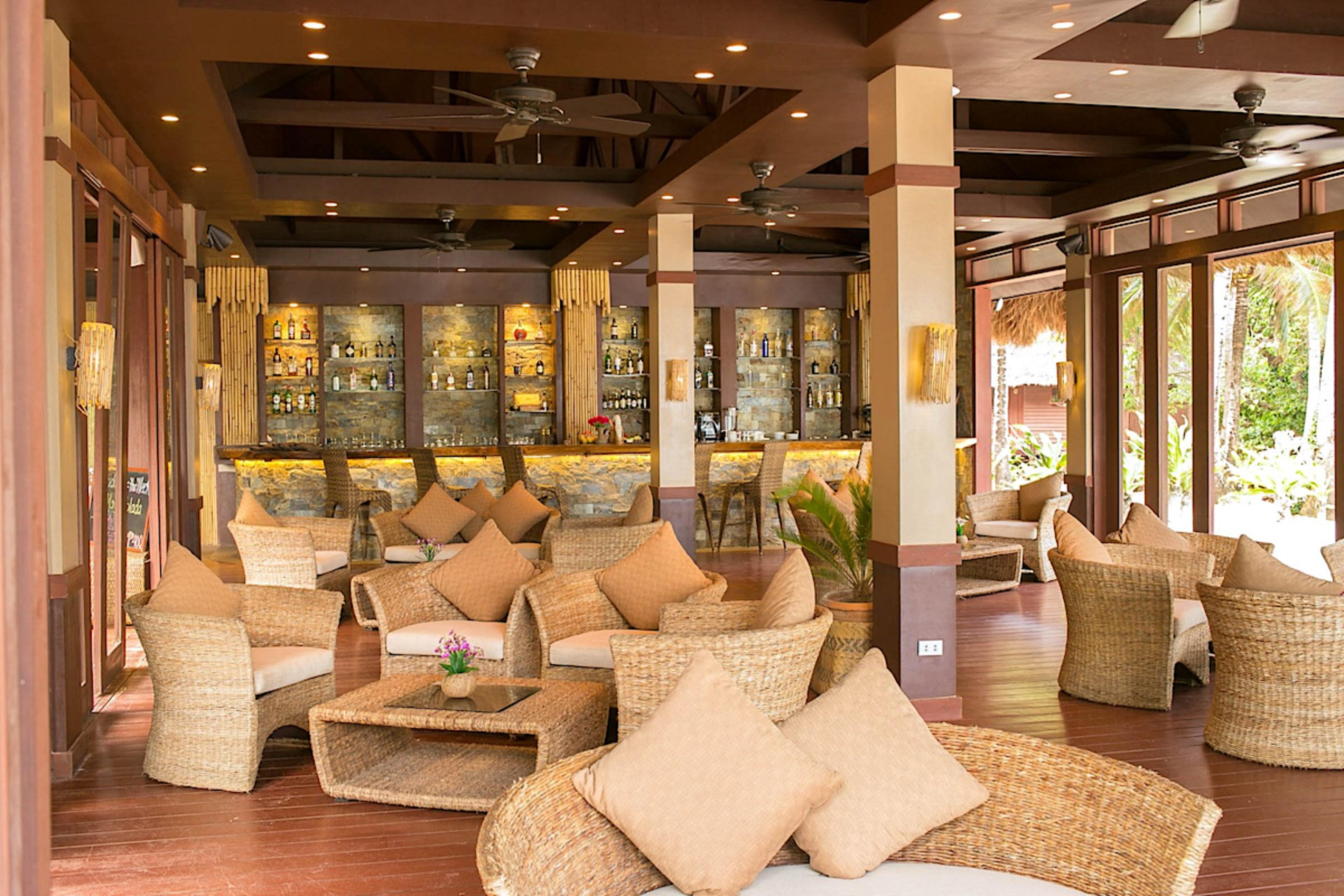 Lounge Bar