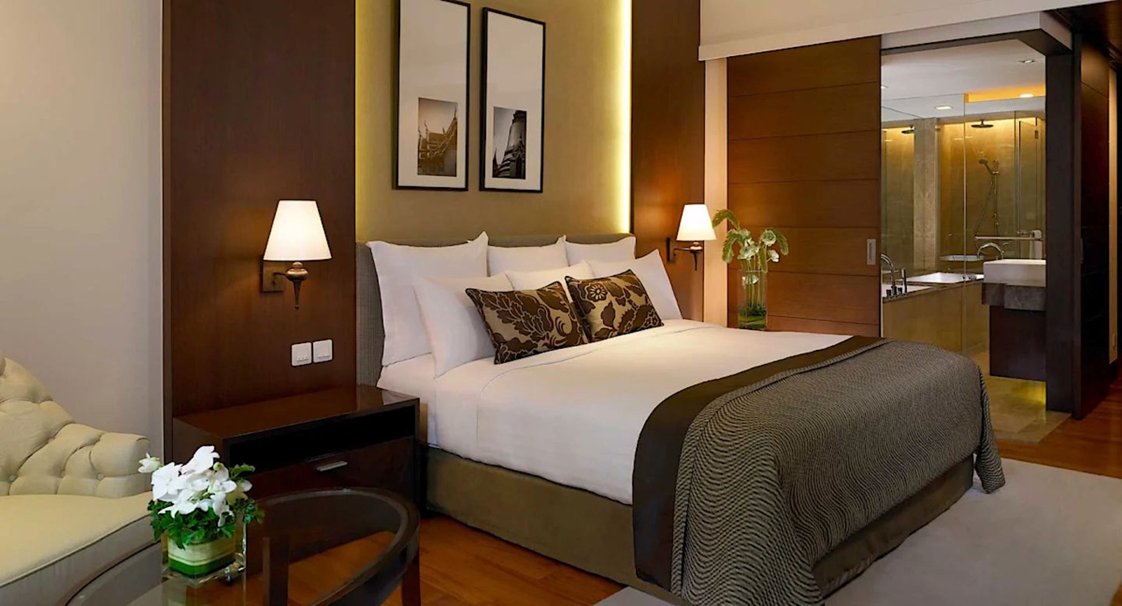 Deluxe River View Room