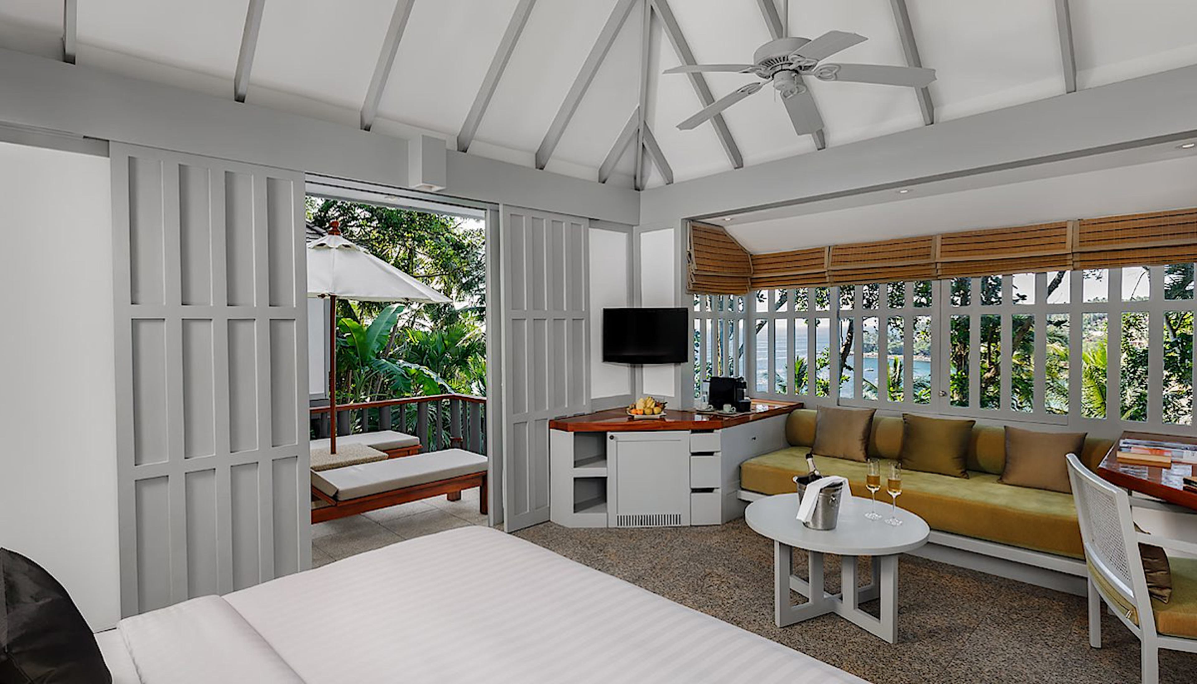 One Bedroom Hillside Cottage