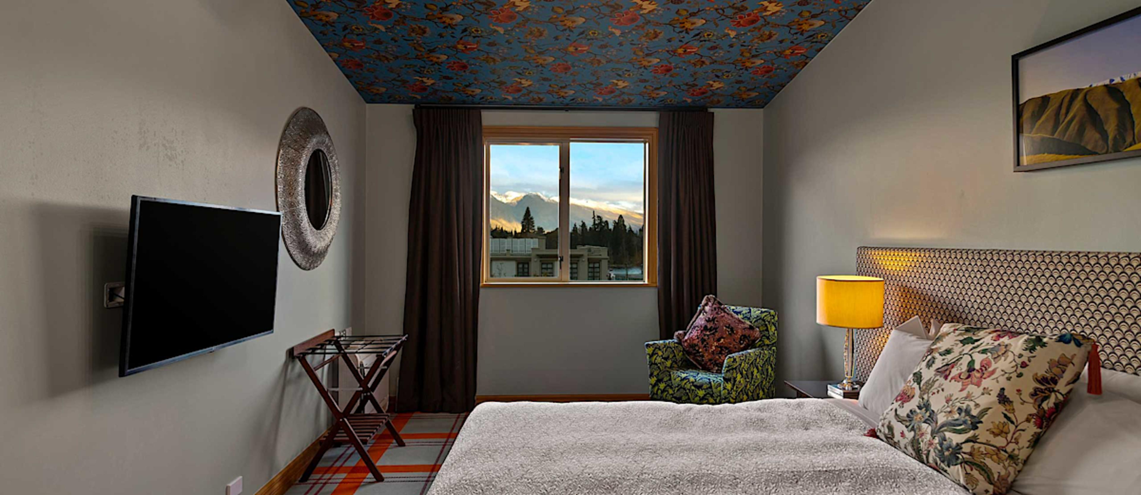 Oasis Room