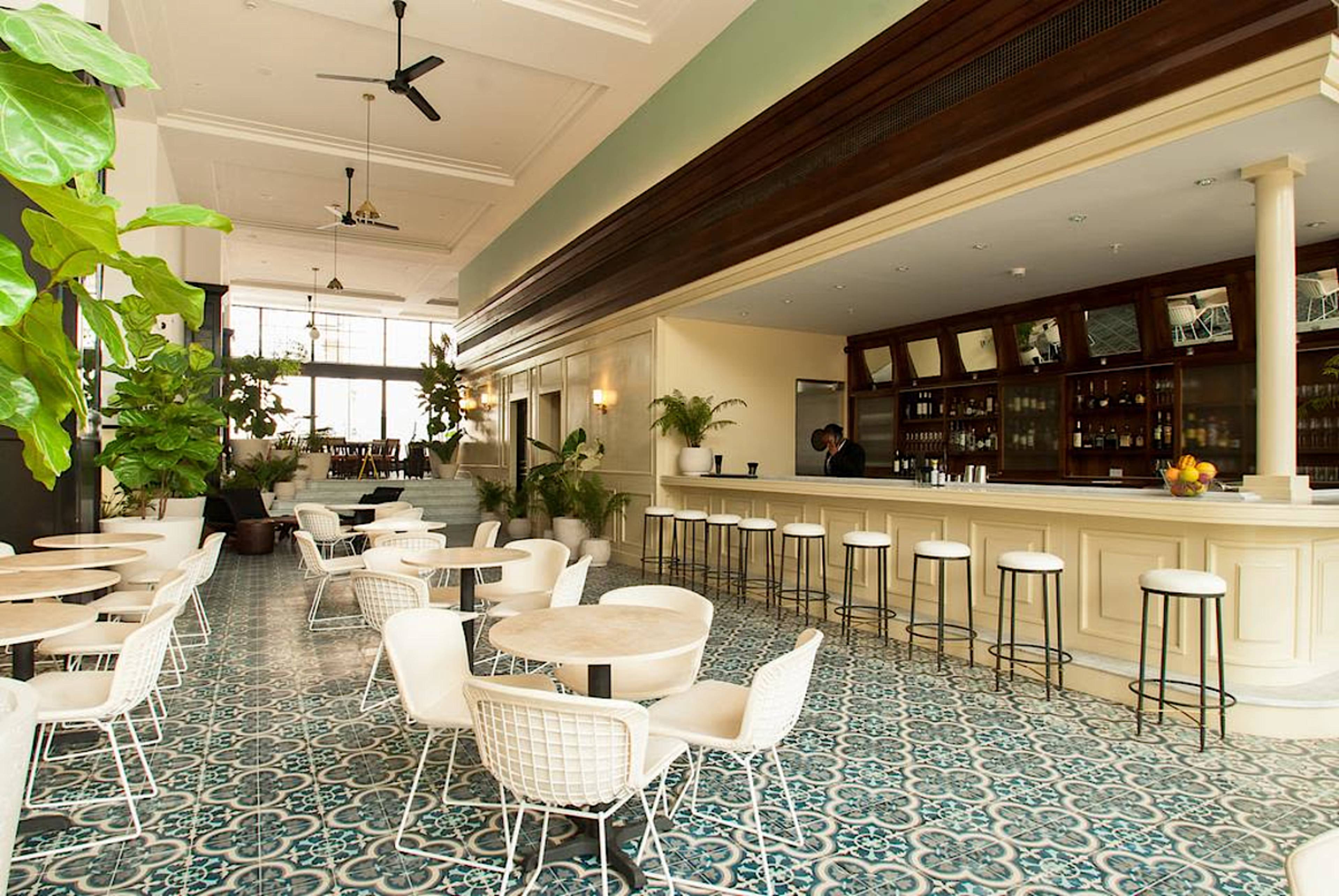 cafe bar