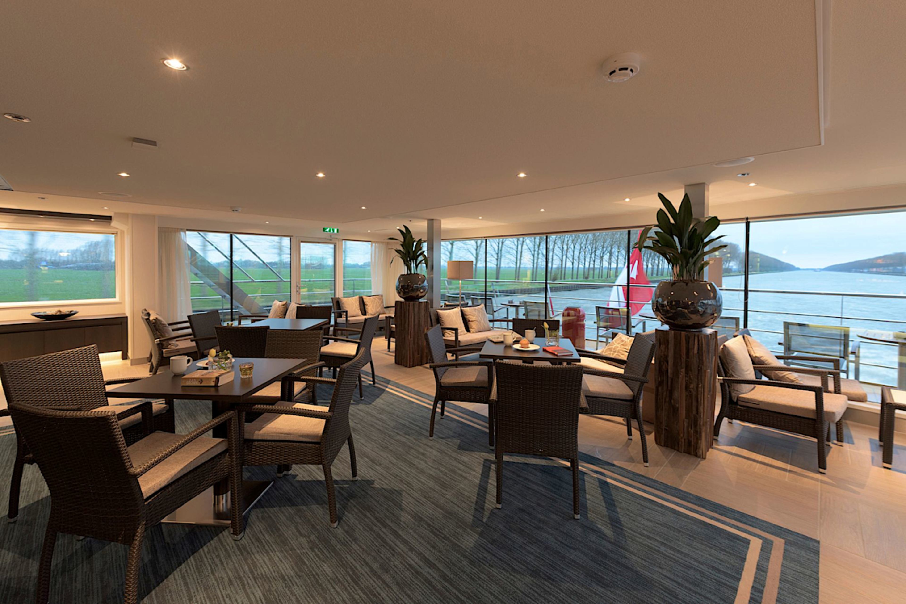 Panorama Lounge