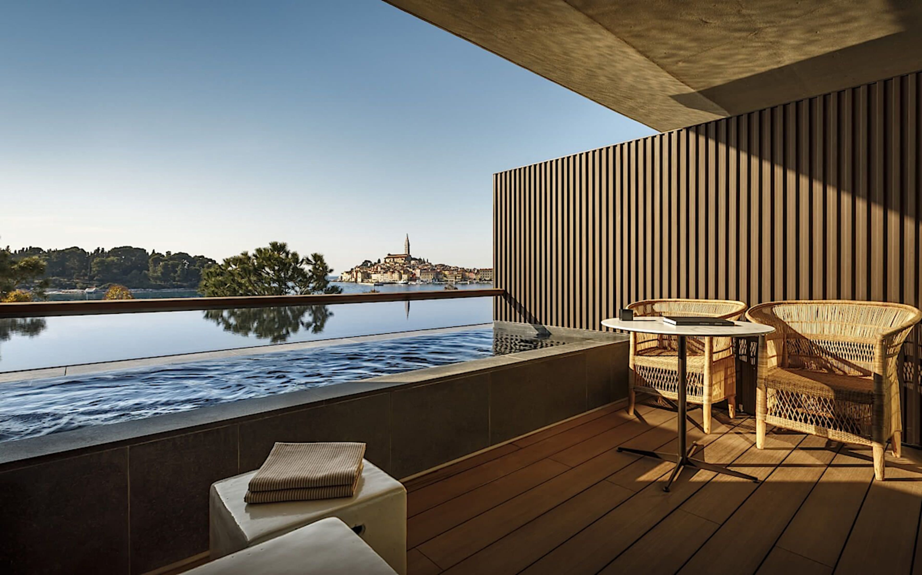 Deluxe Seaview Room