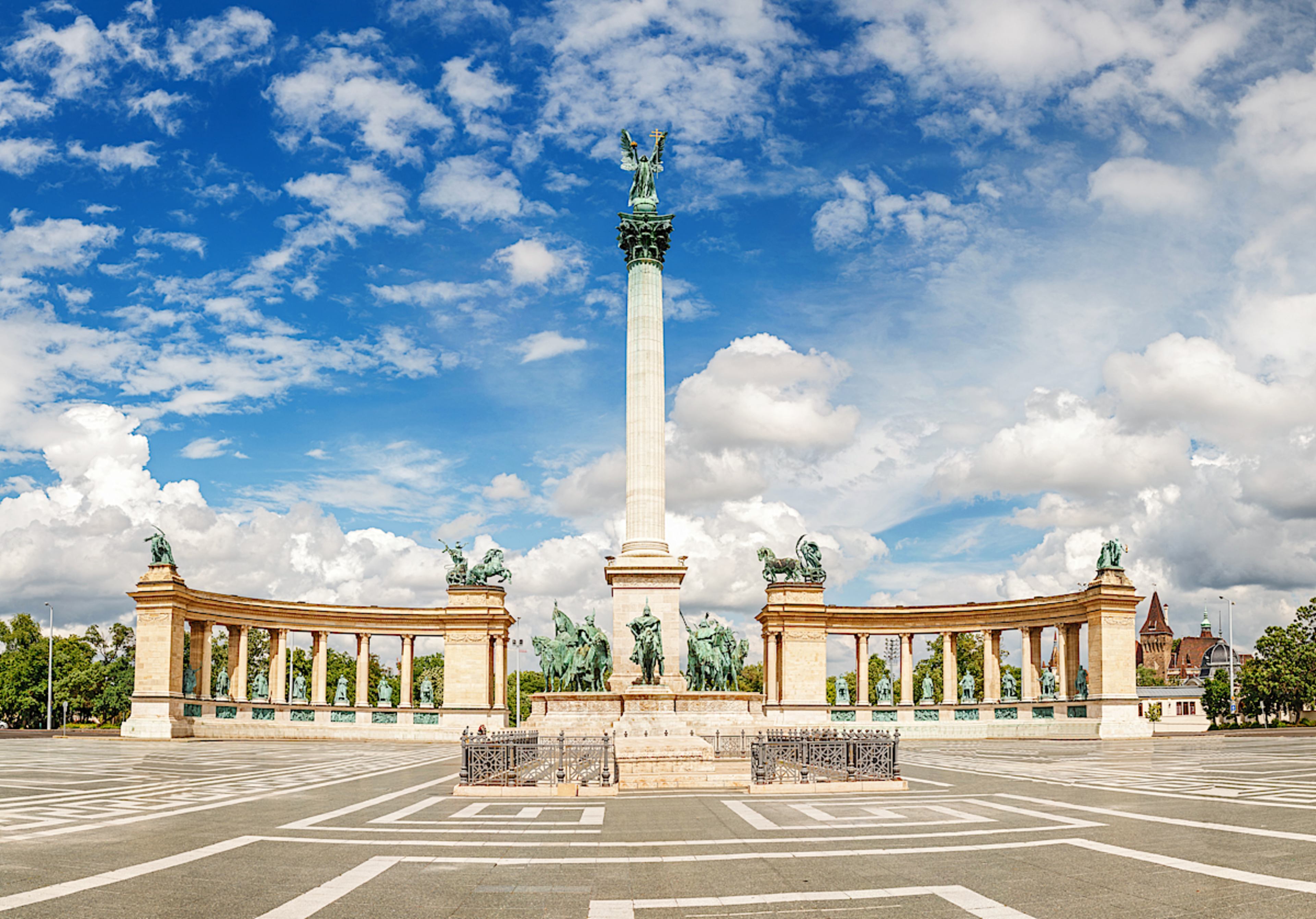 Heroes Square