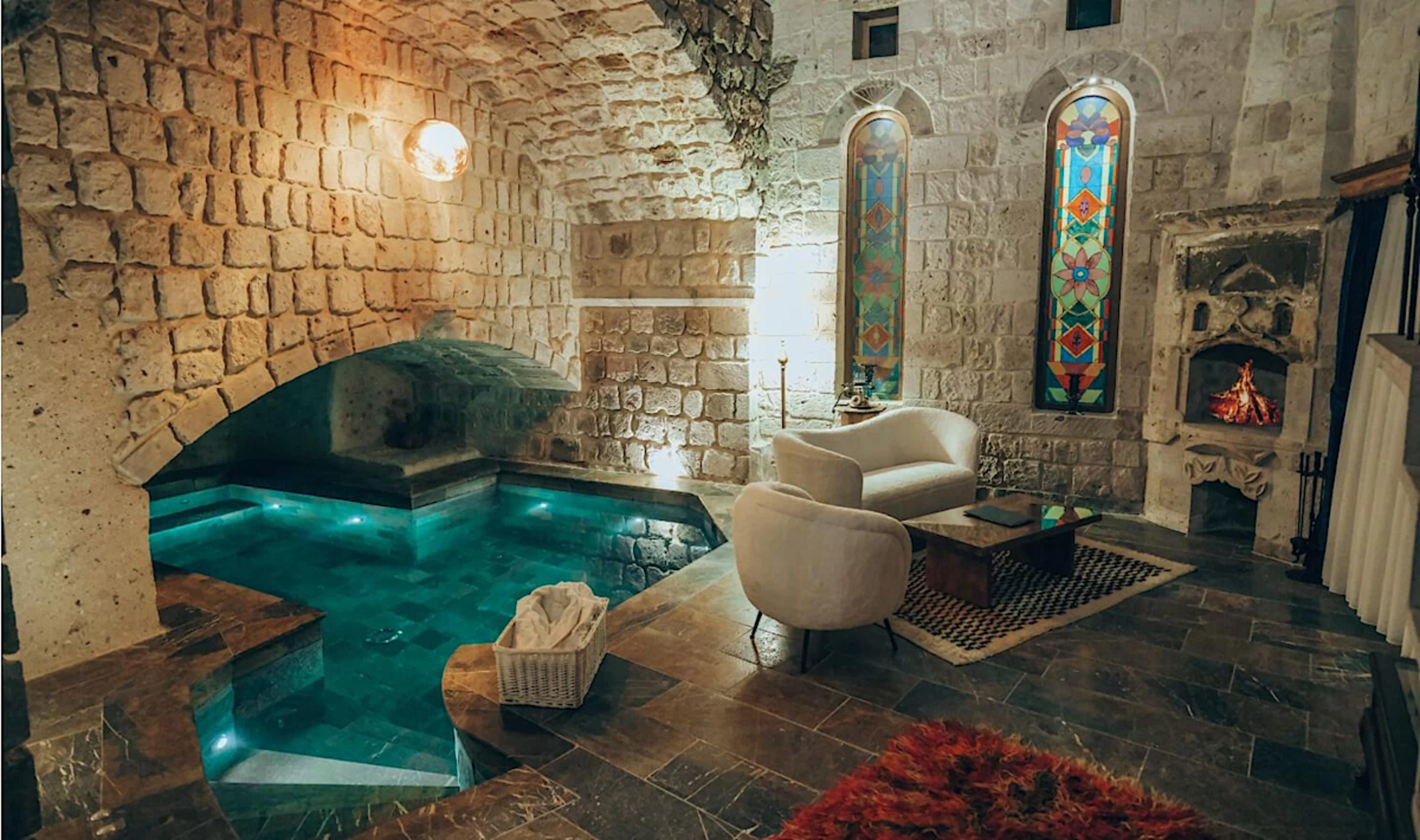 Mystic Pool Suite