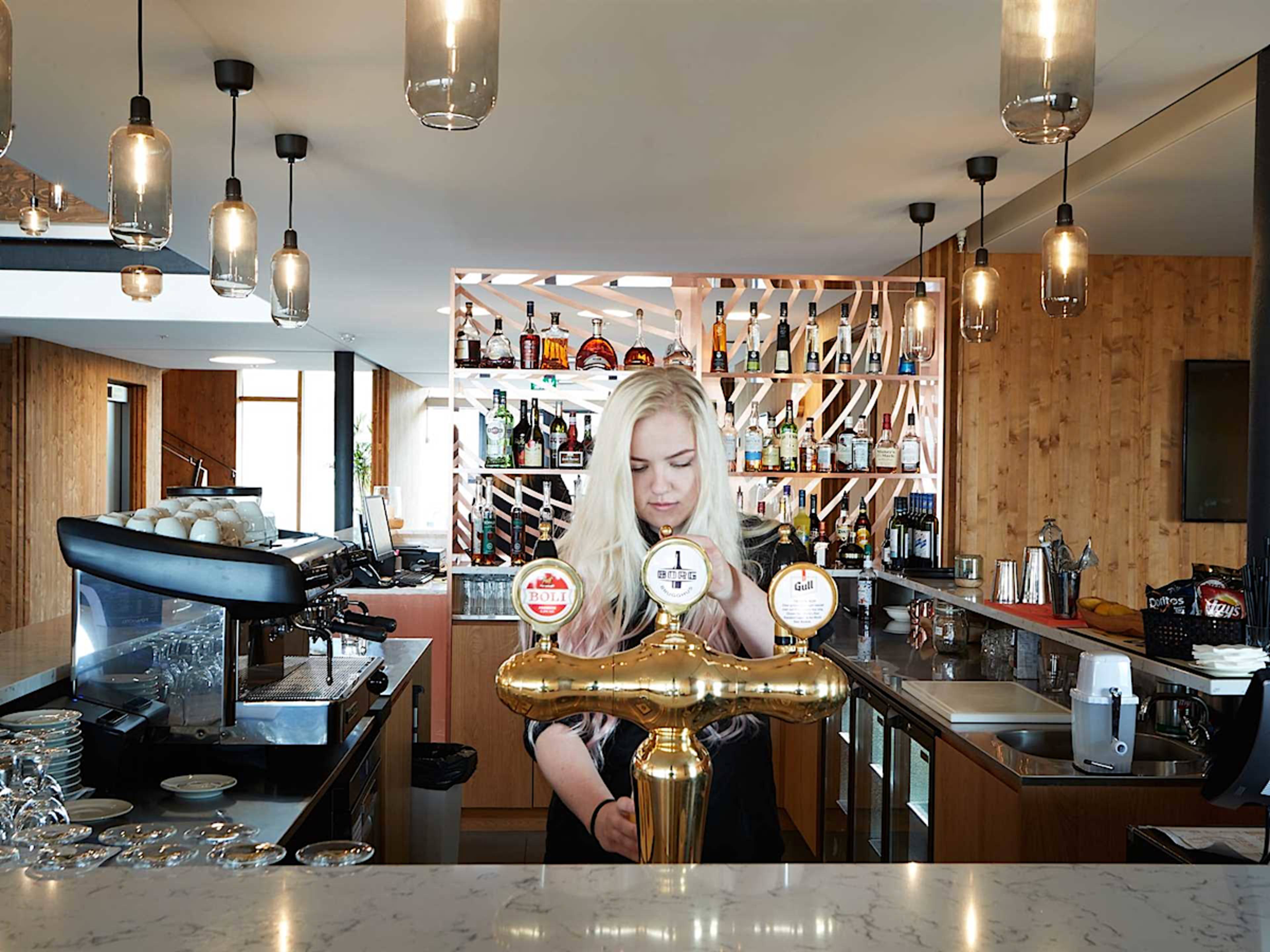 Bar
