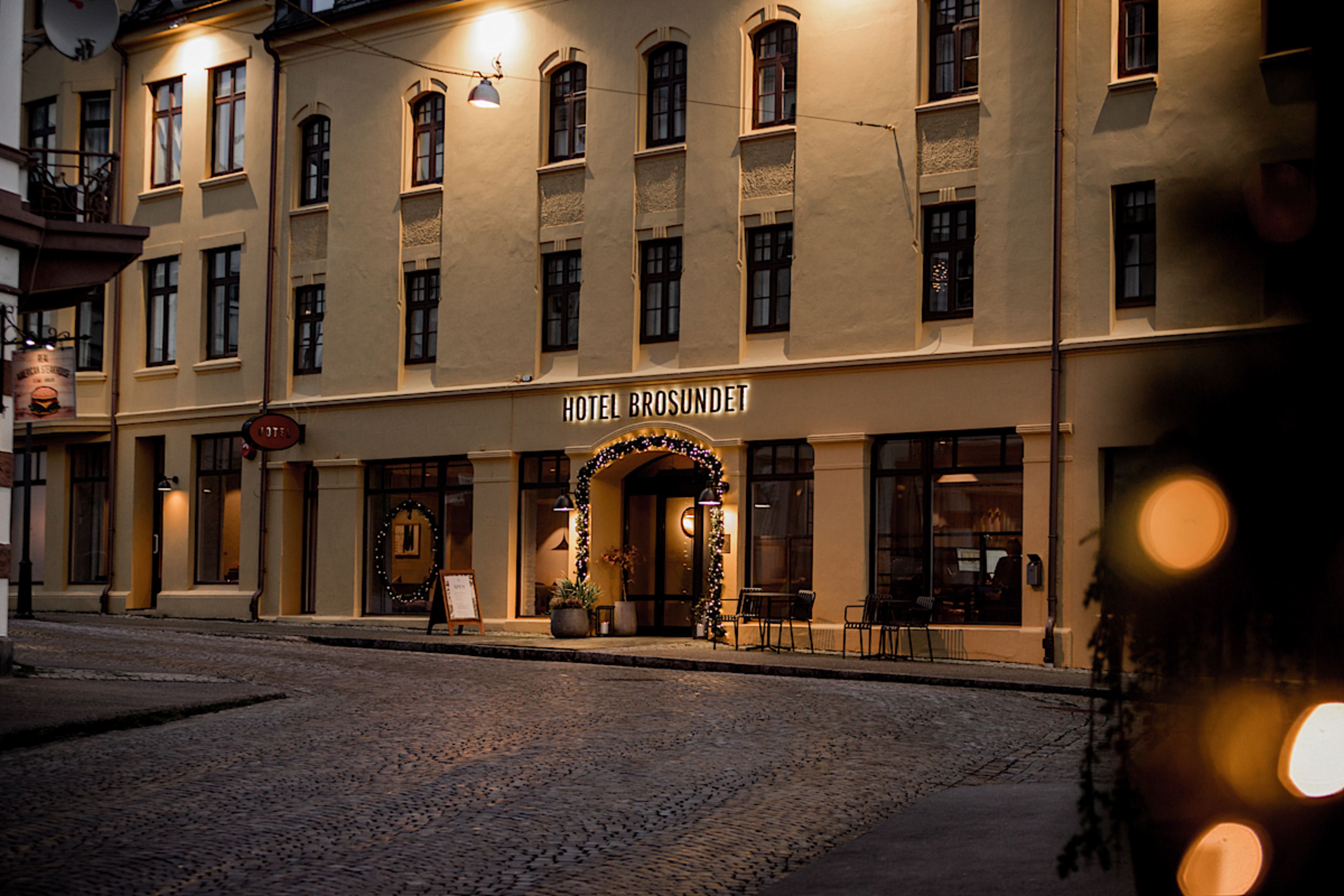 Hotel Brosundet