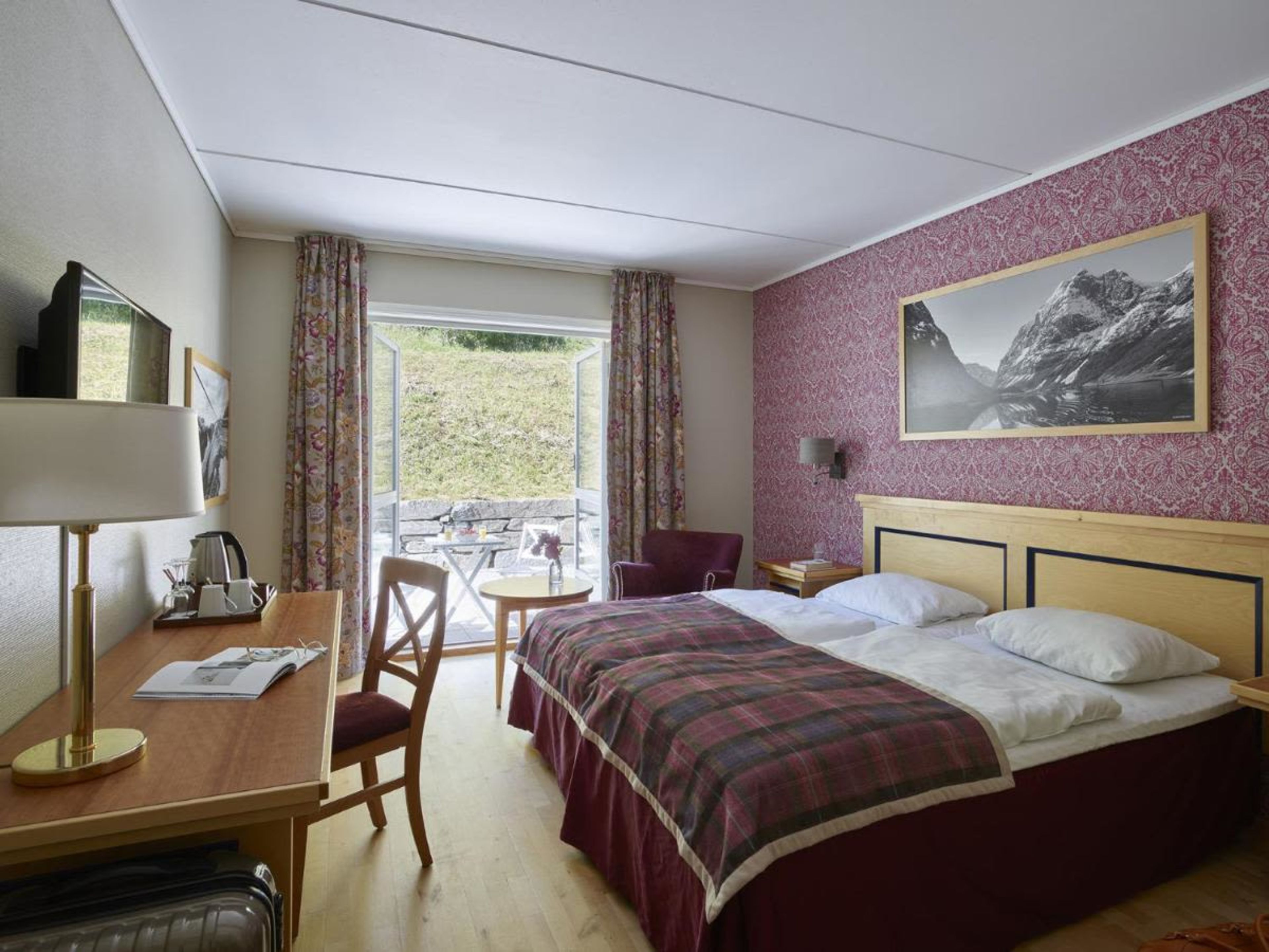Standard Balcony Room