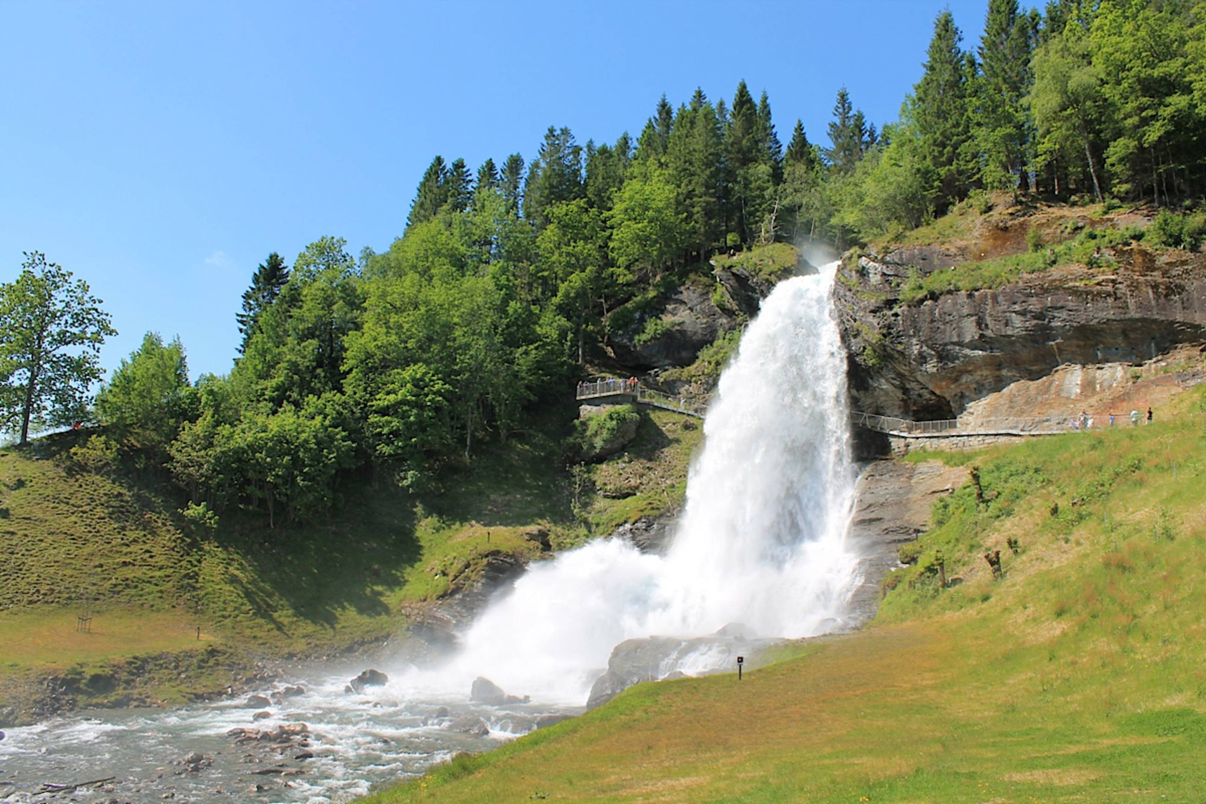 Steinsdalsfossen