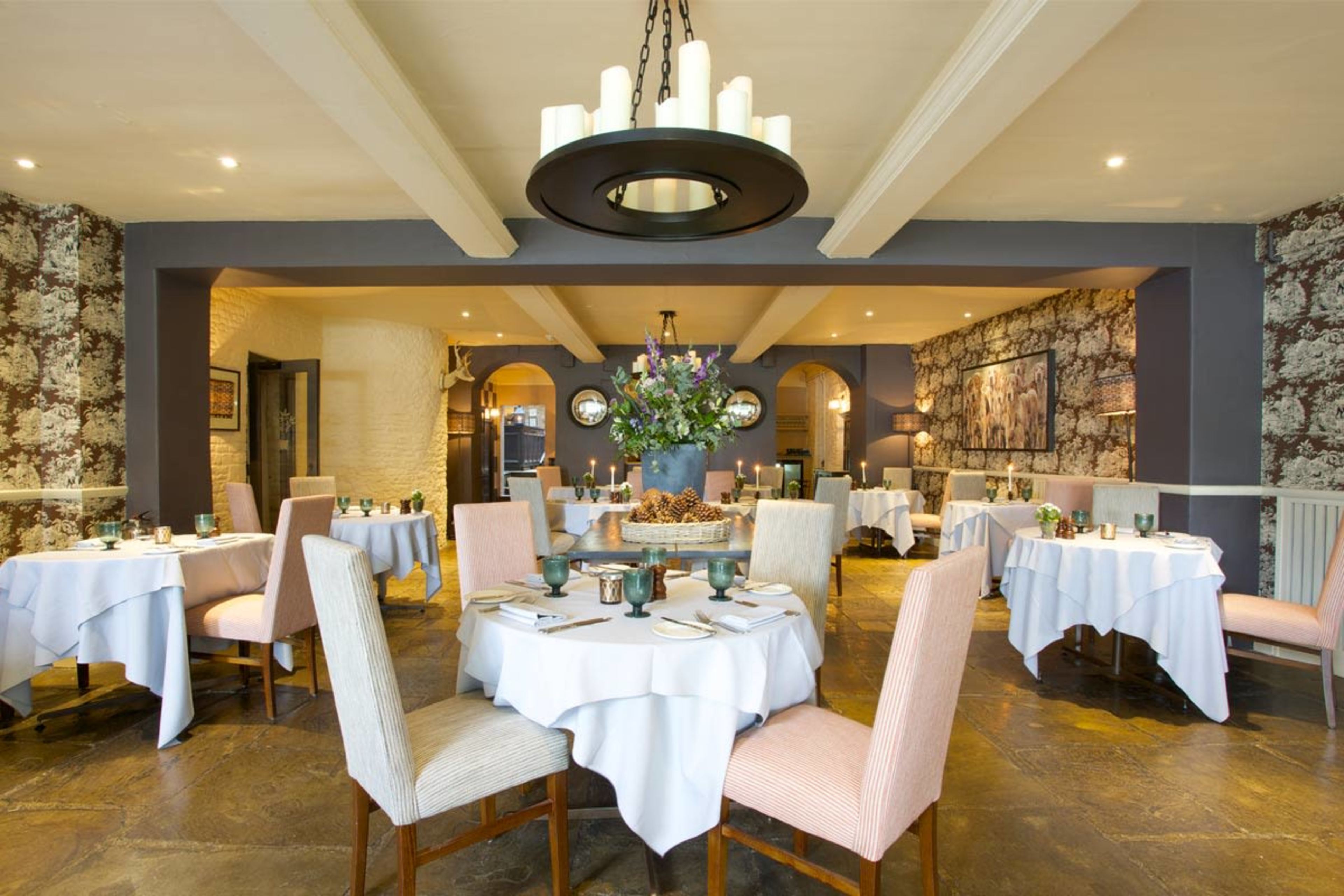 bay tree hotel dining