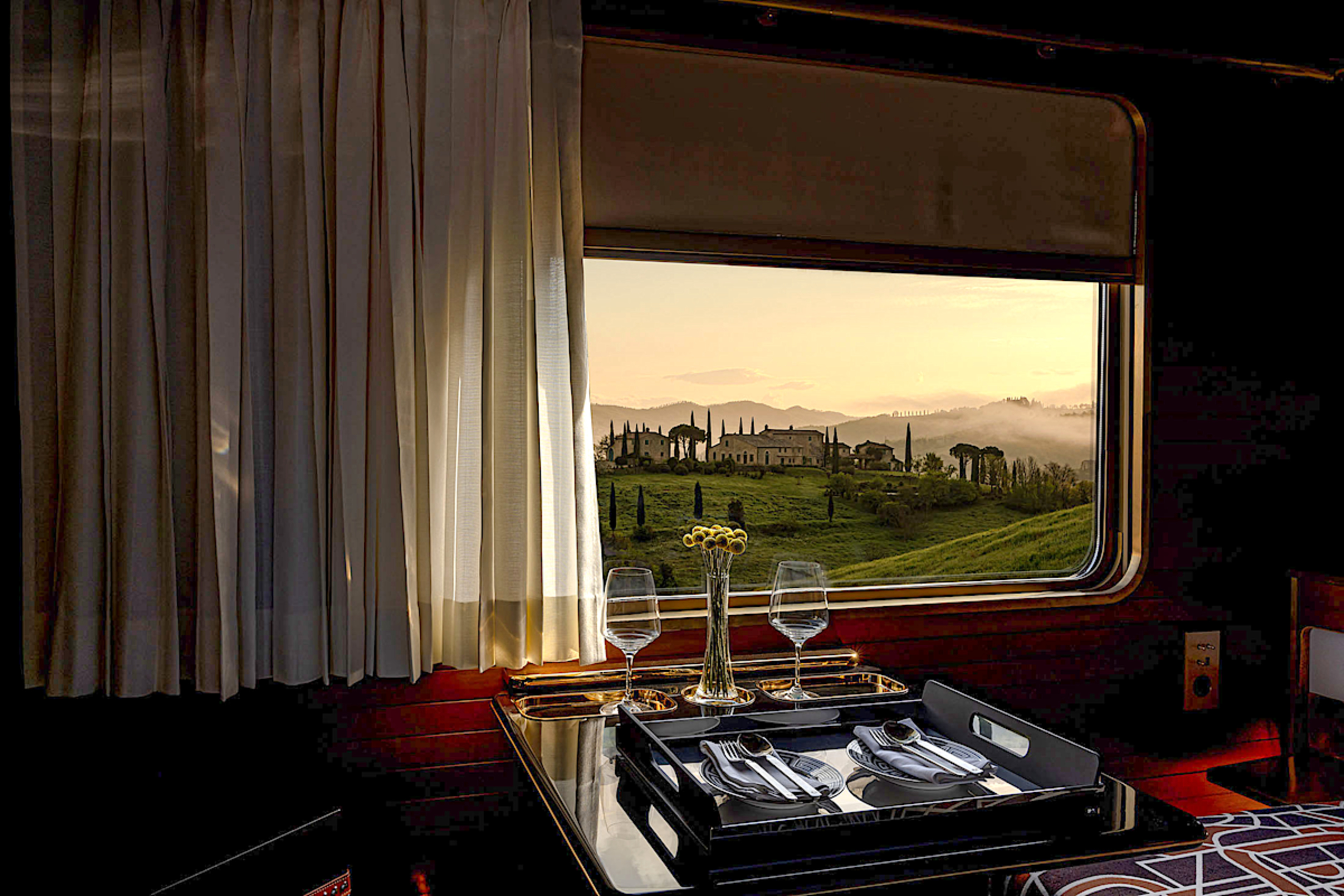 ROME TO ITALY TO LA DOLCE VITA RAIL JOURNEY TO SANTA MARGHERITA LIGURE TO PORTOFINO