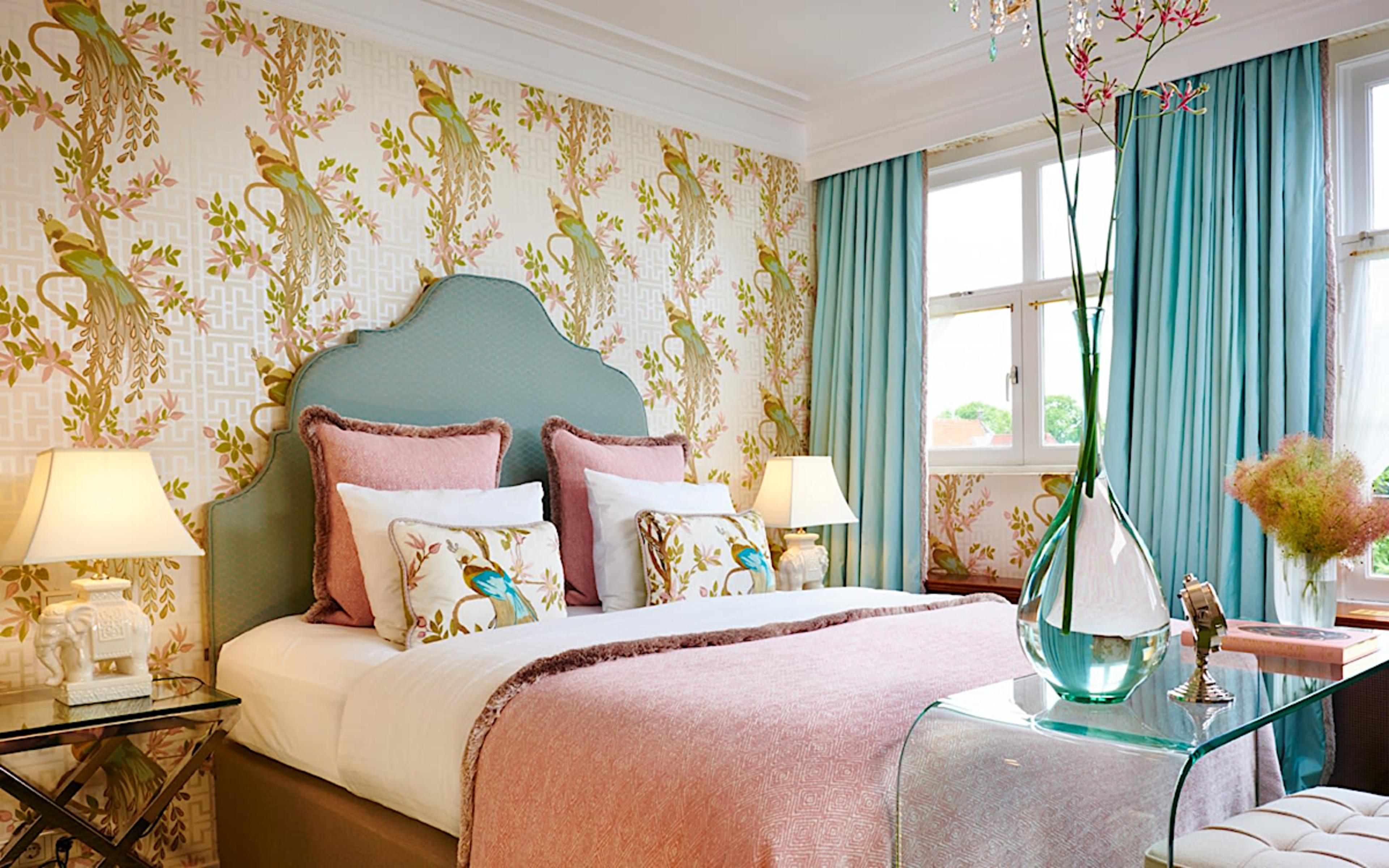 Luxury Canal Room