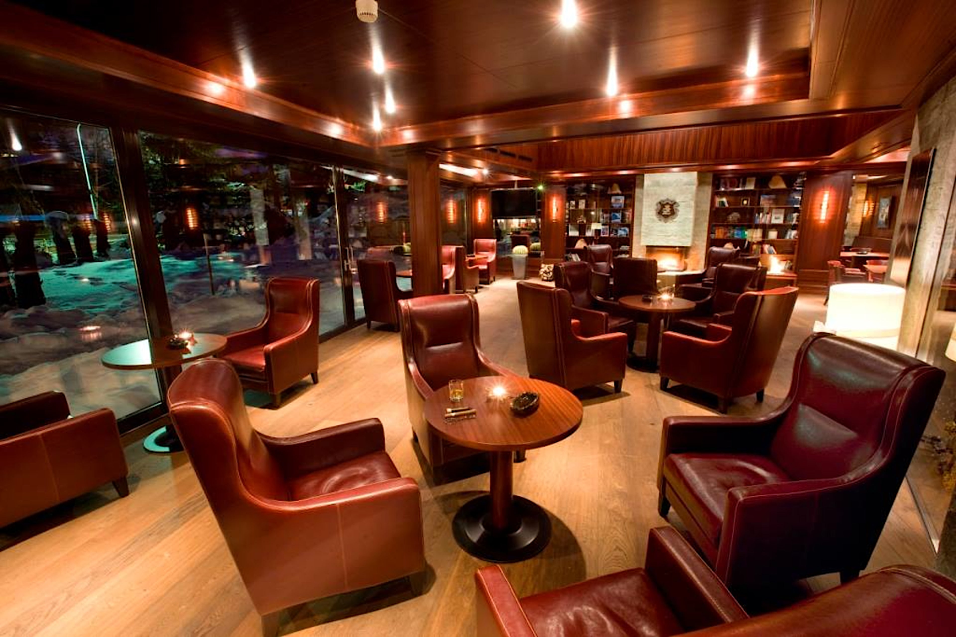Cigar Lounge