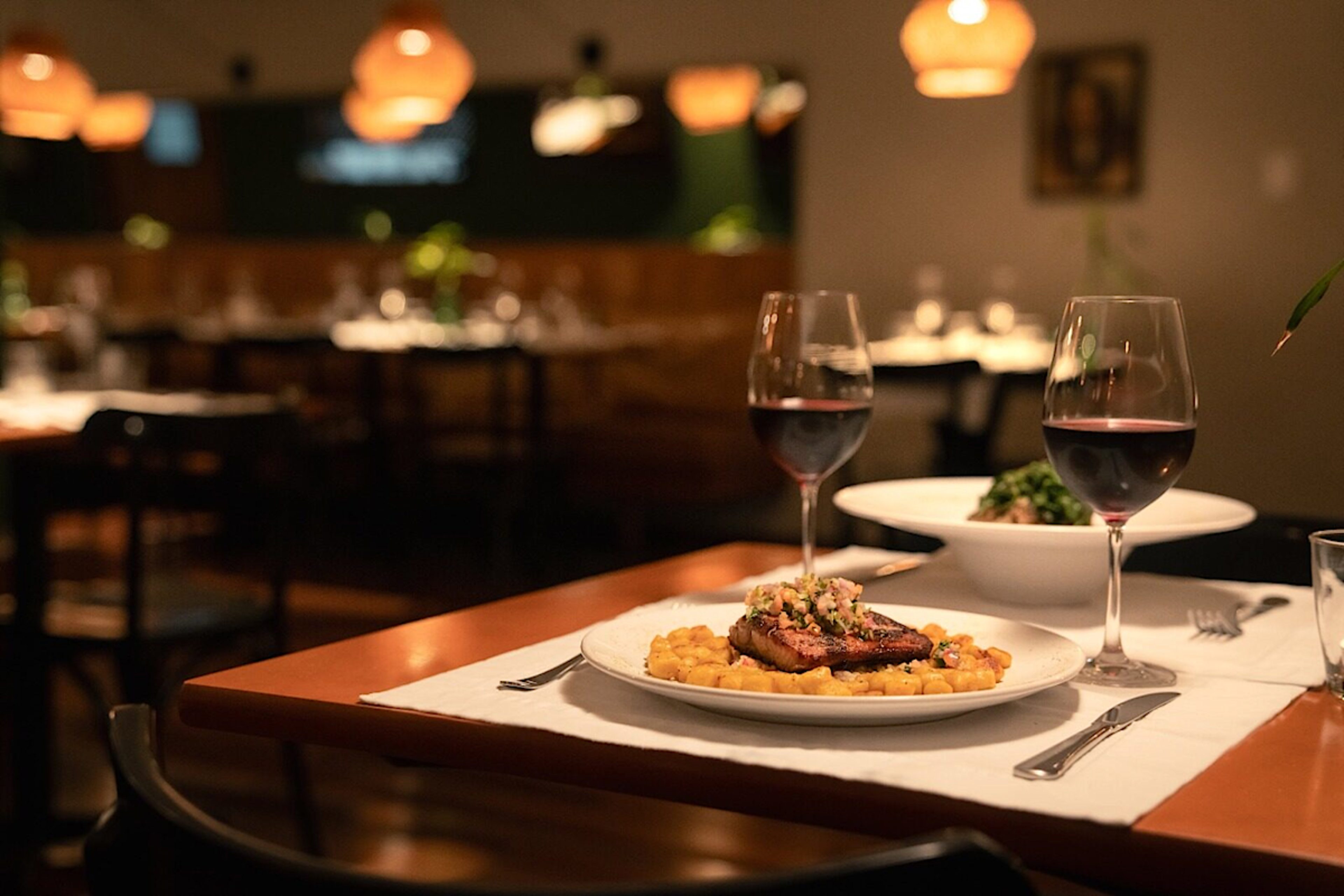 Dining at Hotel Villa Amazonia