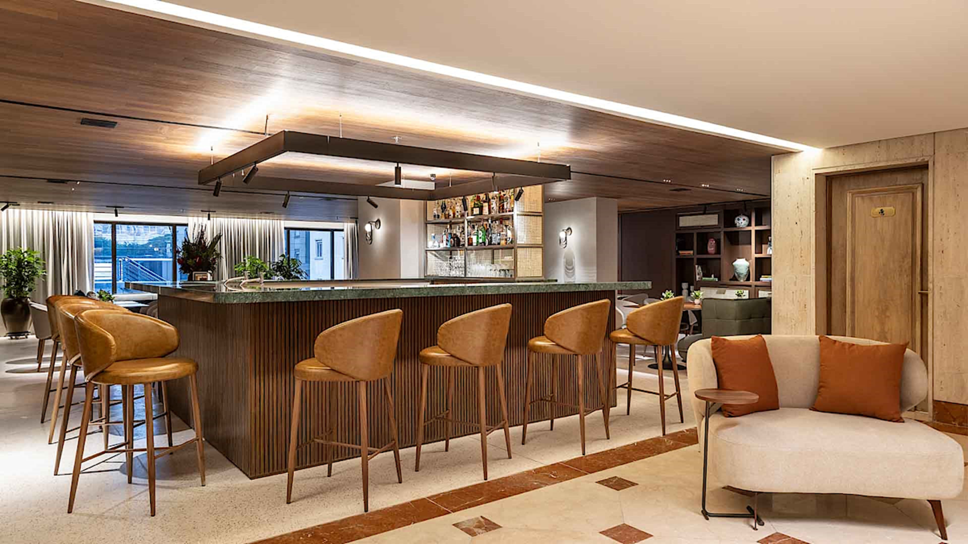 Lounge Bar