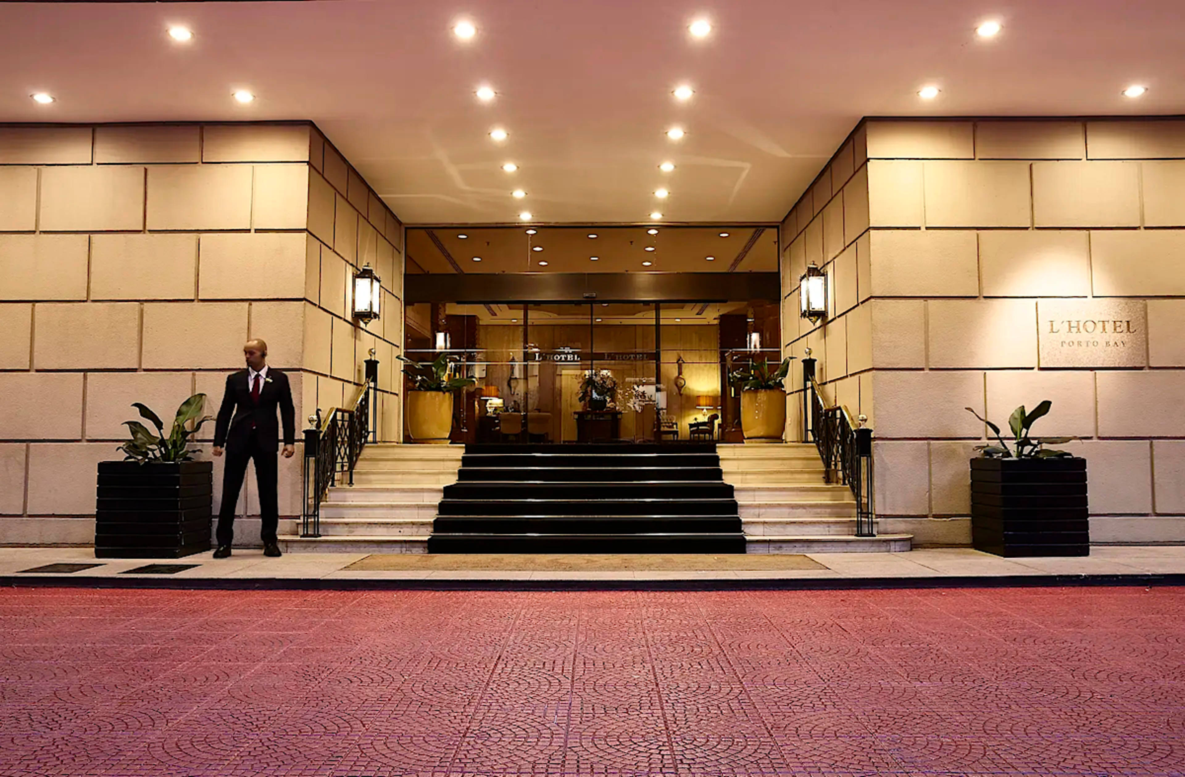 L'Hotel Porto Bay