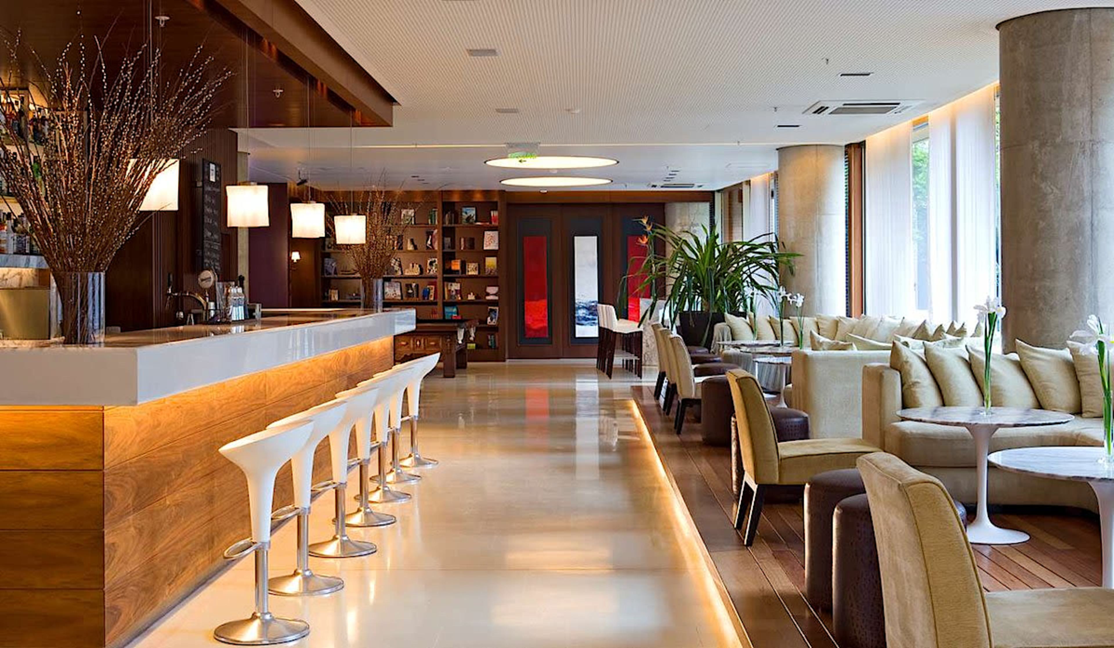 On-site Bar and Dining