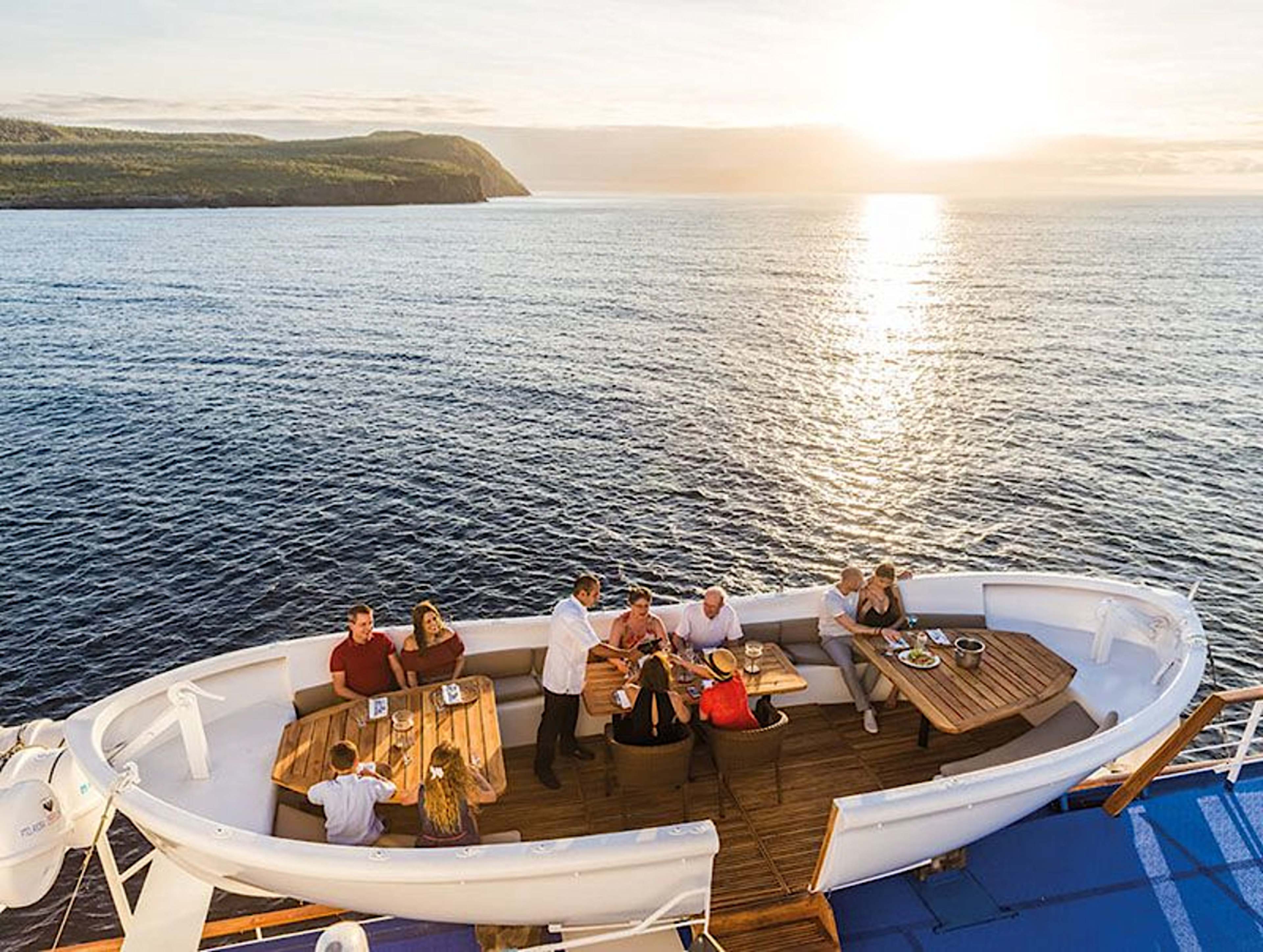 Alfresco Dining