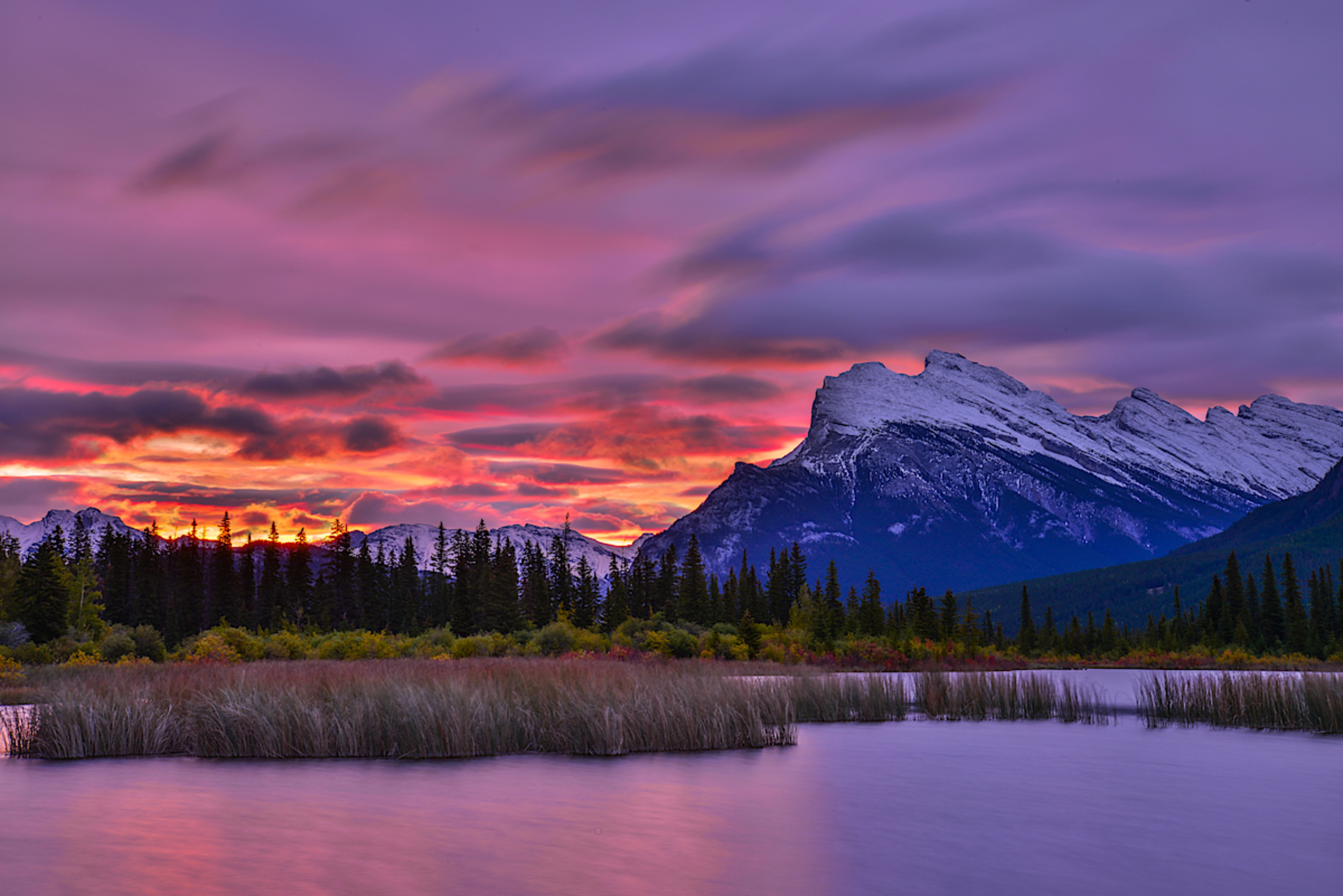 Sunrise over the Vermilion Lakes