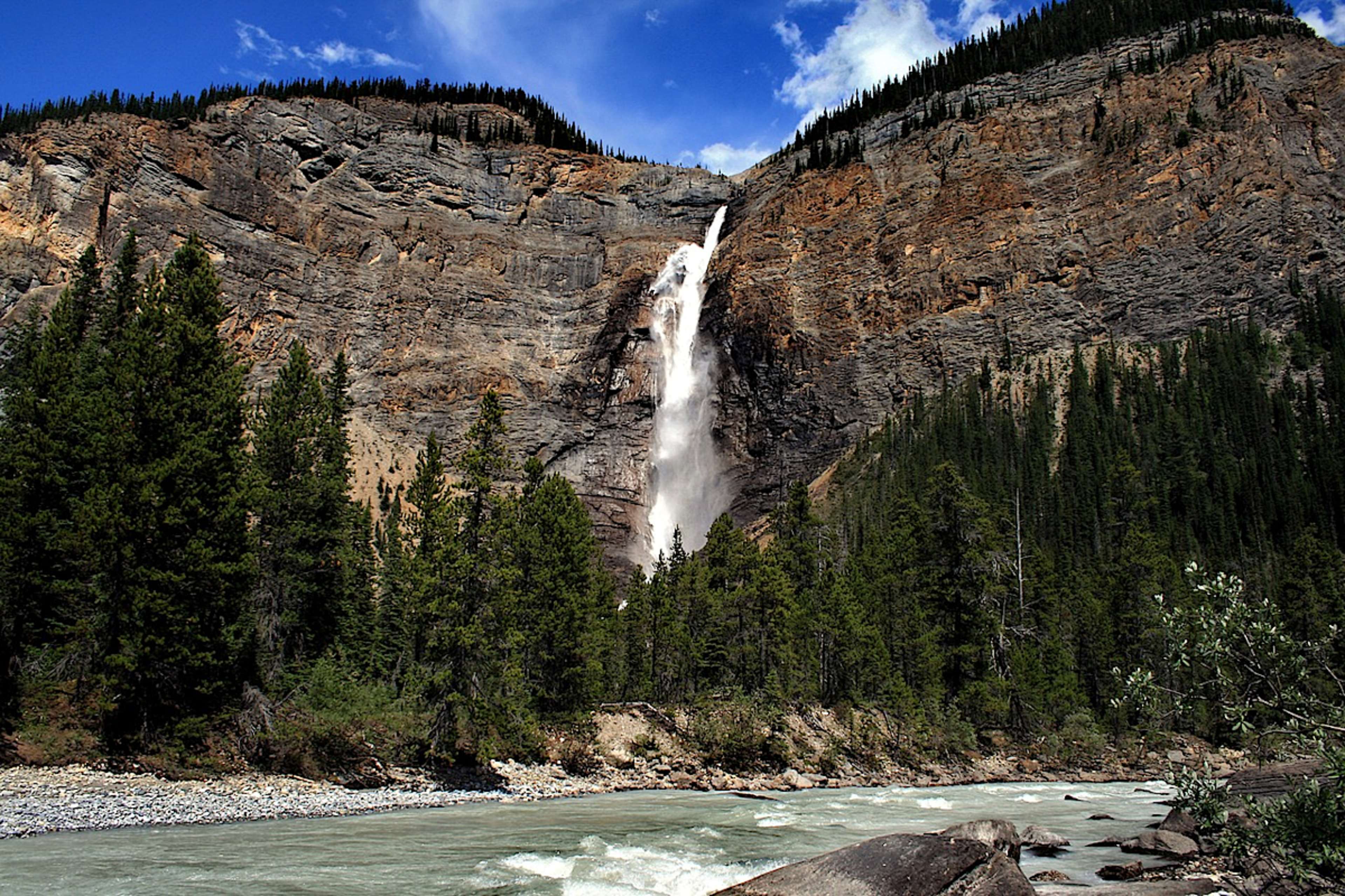 Takakkaw Falls