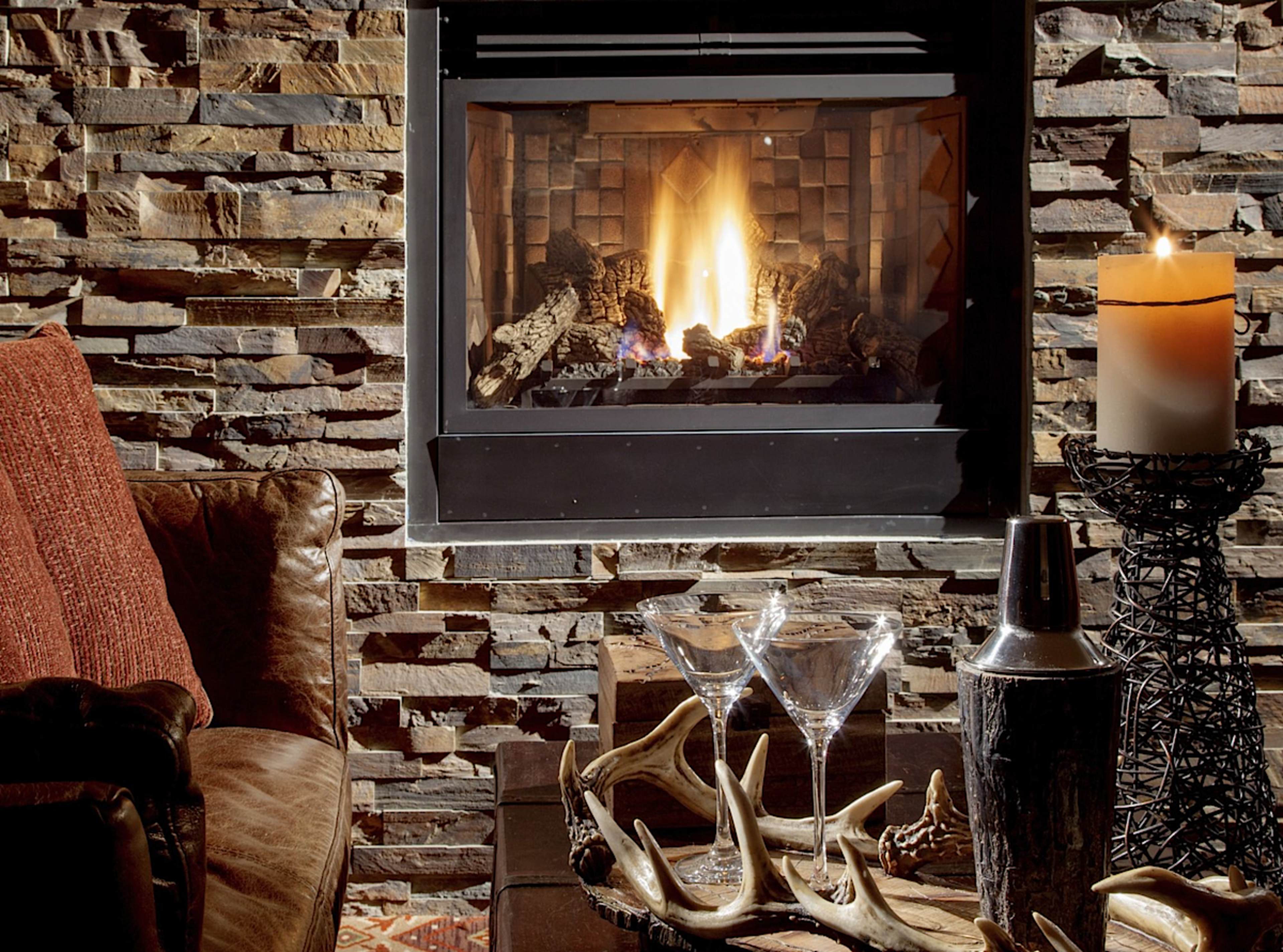 Fireside Lounge
