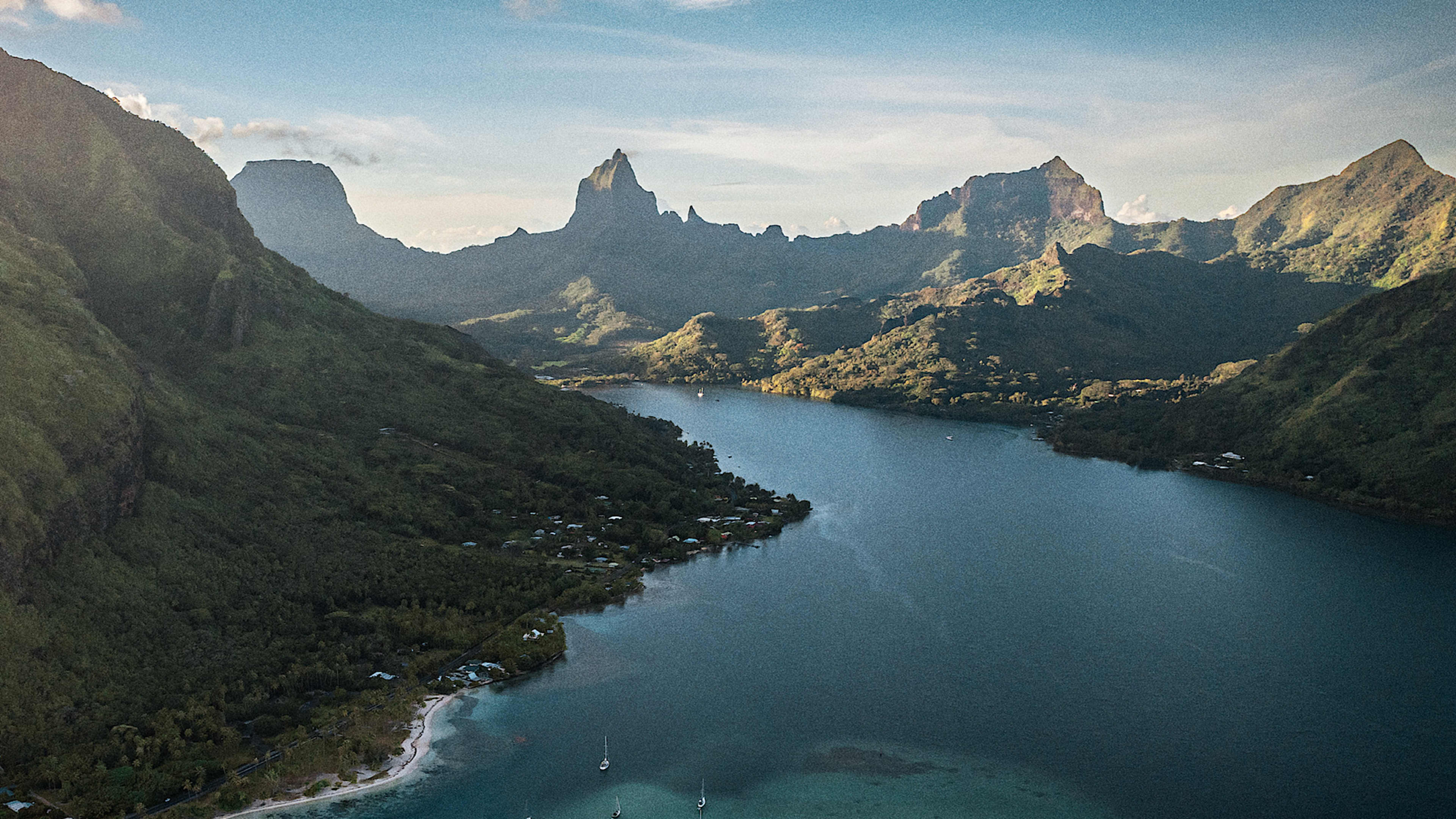 Cruise French Polynesia & South Pacific In Style, Paired with Private Land Tours.