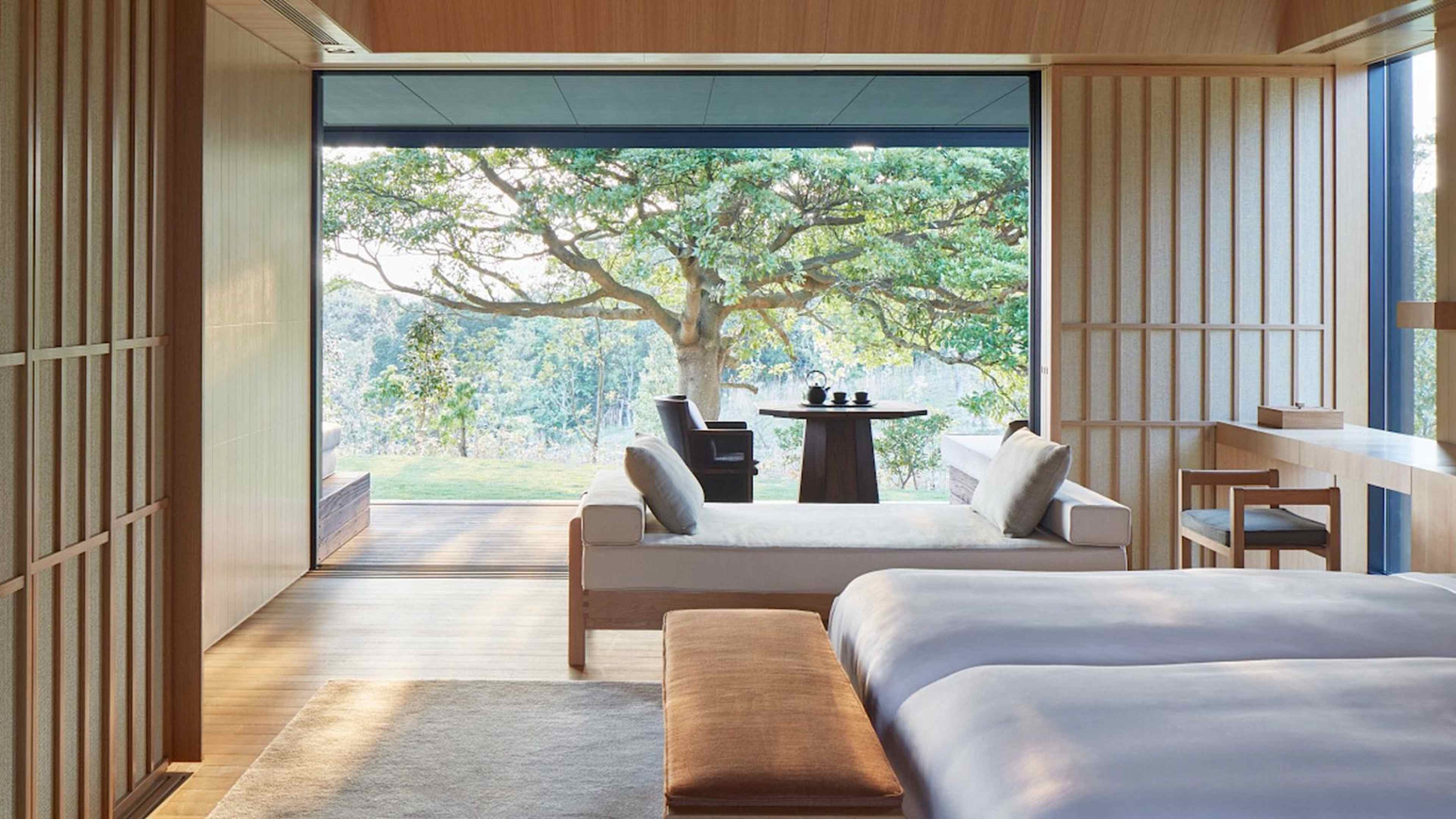 Tailor-made luxury Asia & Pacific itineraries with private guides.
