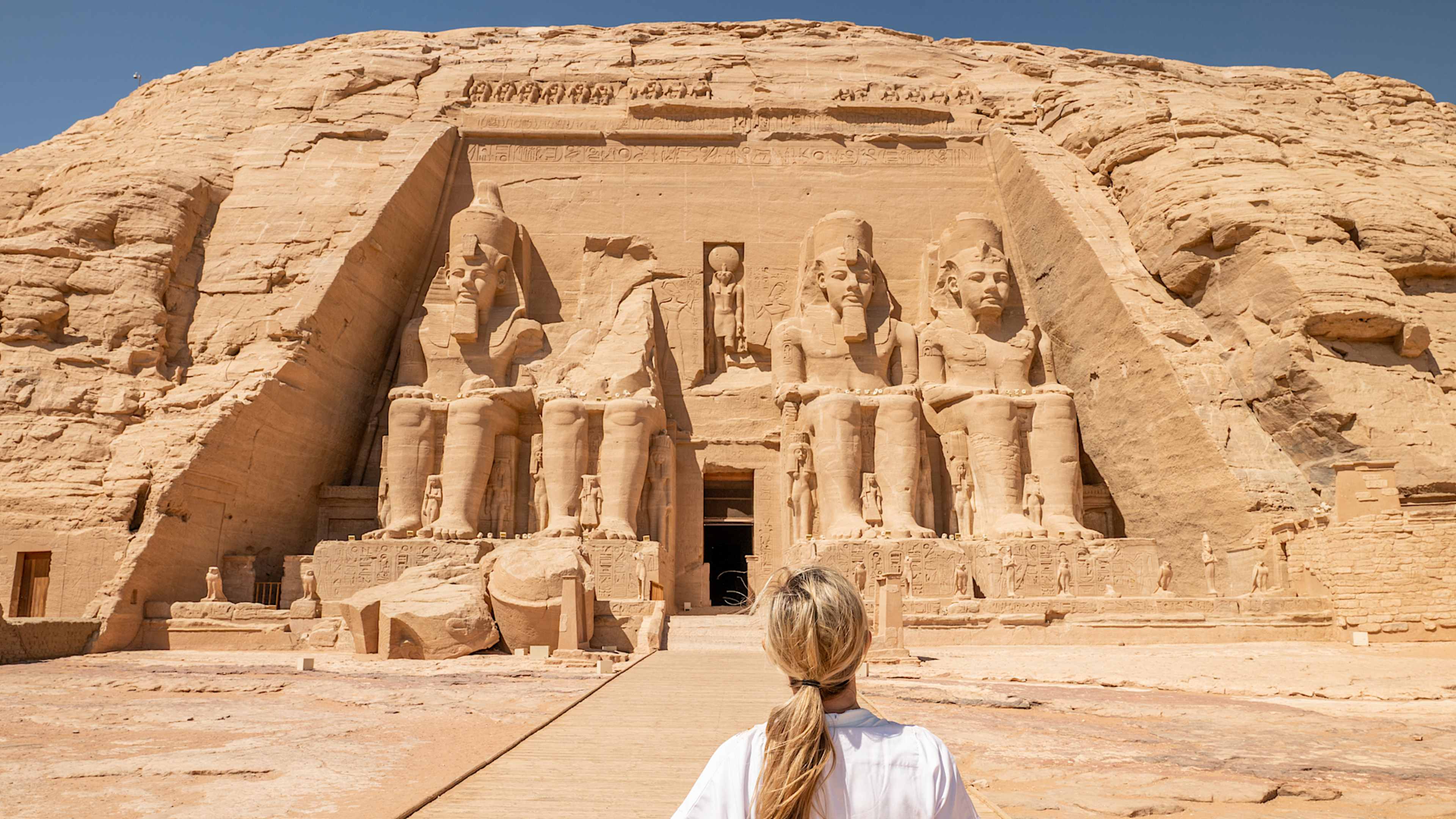 Explore Egypt with private guides and a tailor-made itinerary.